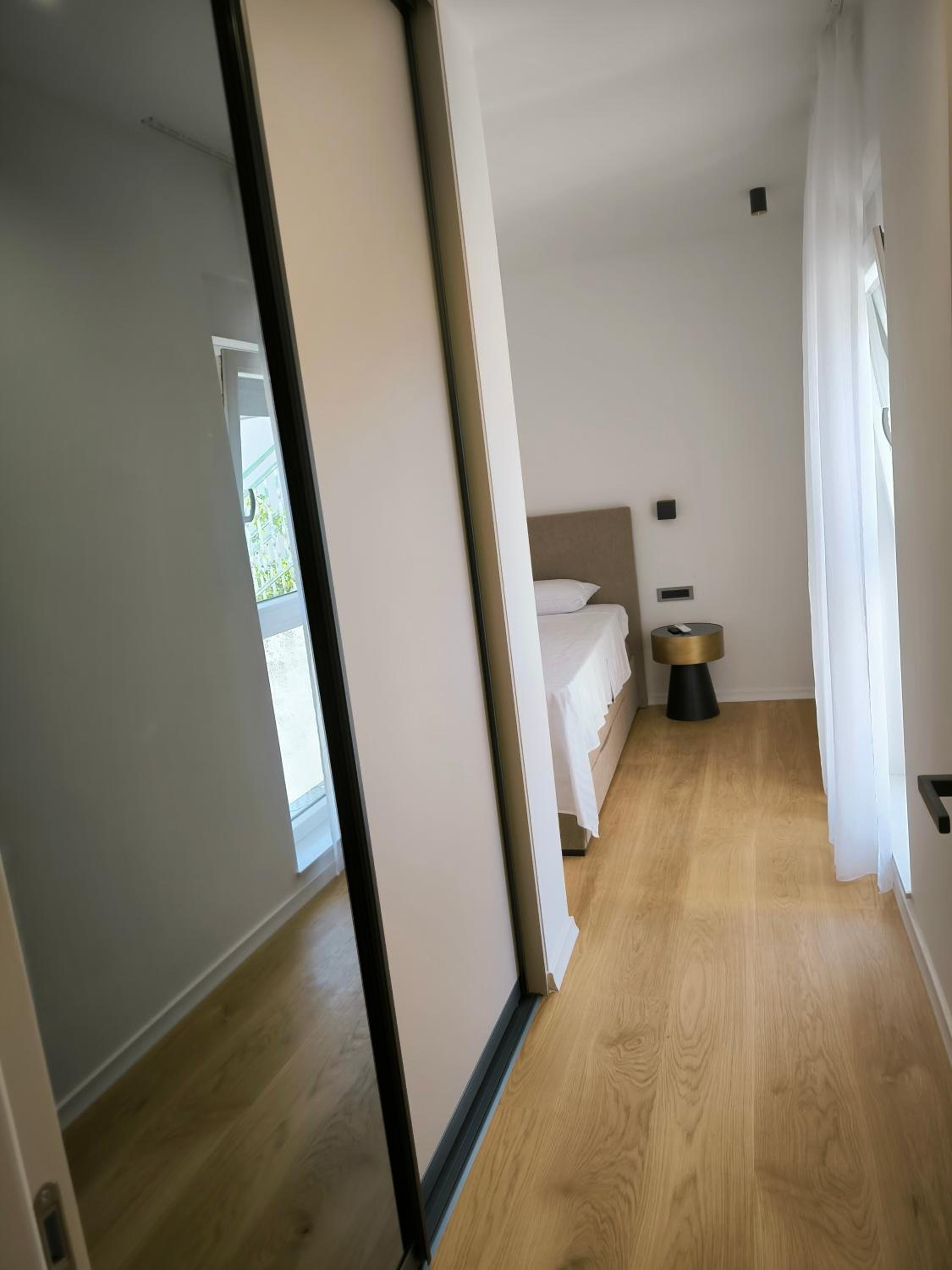 Two-Bedroom Deluxe Apartment with Balcony photo 3