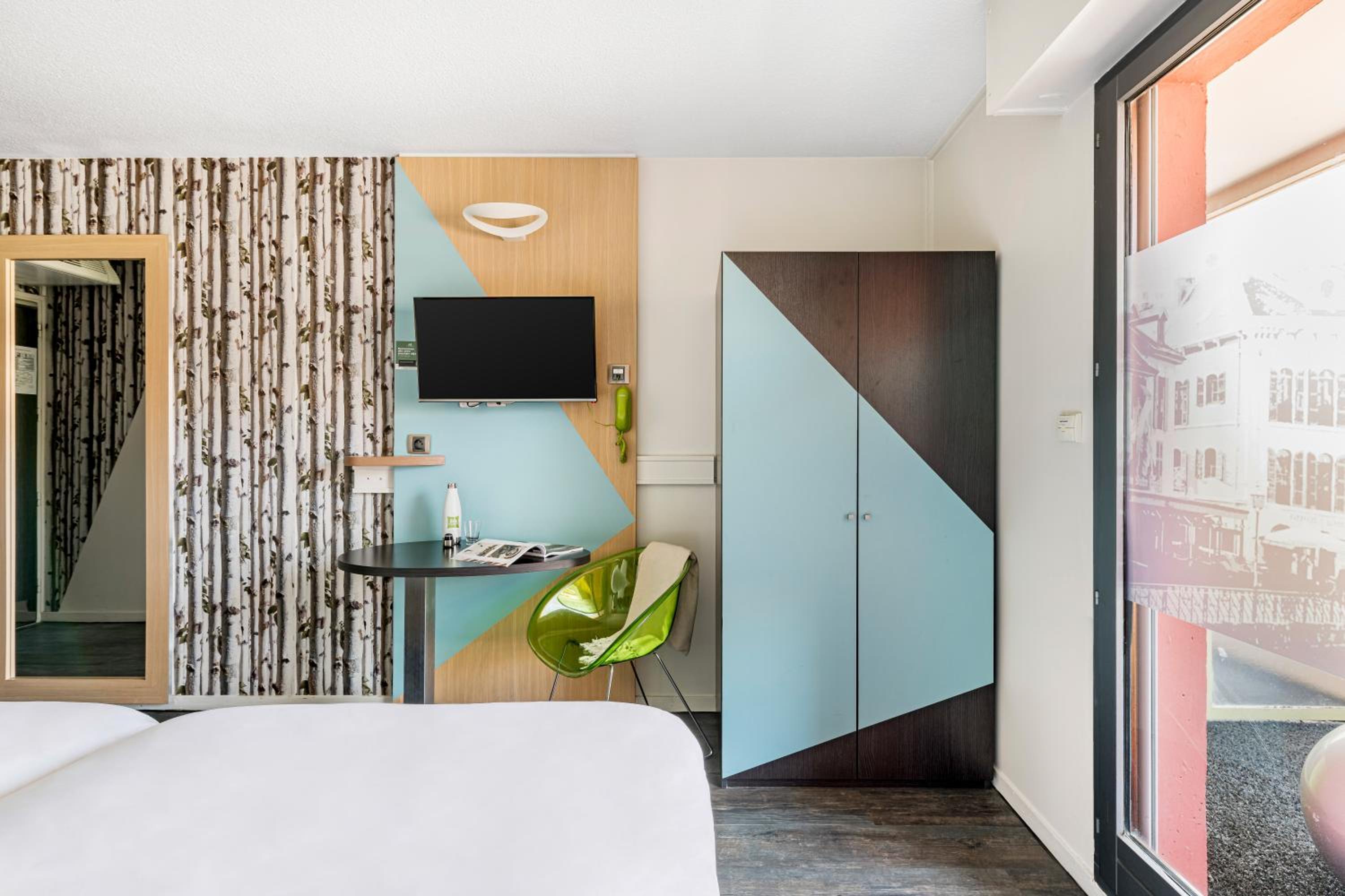 Standard Room with Two Single Beds - Photo 2