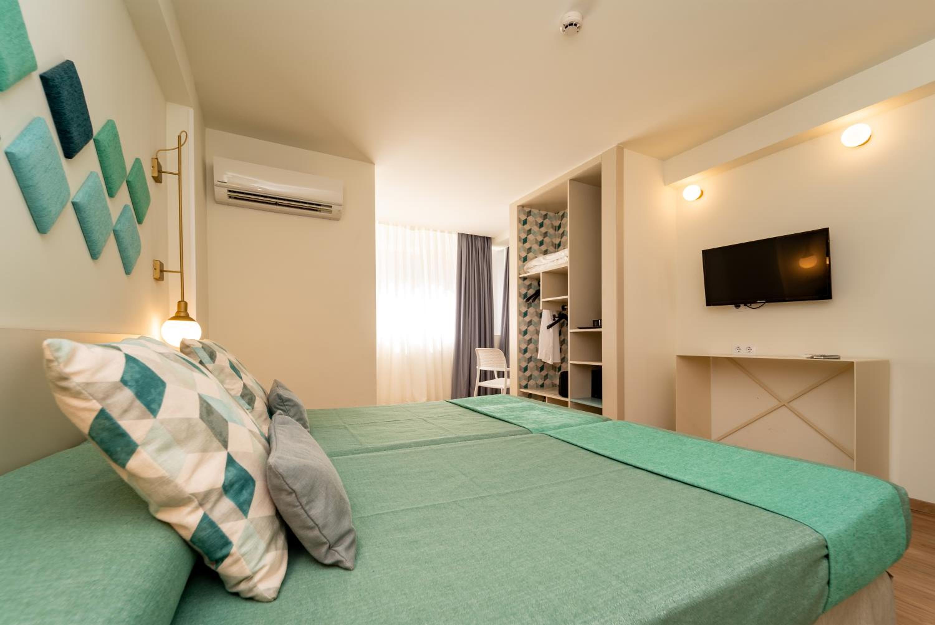 Double Room - Photo 4