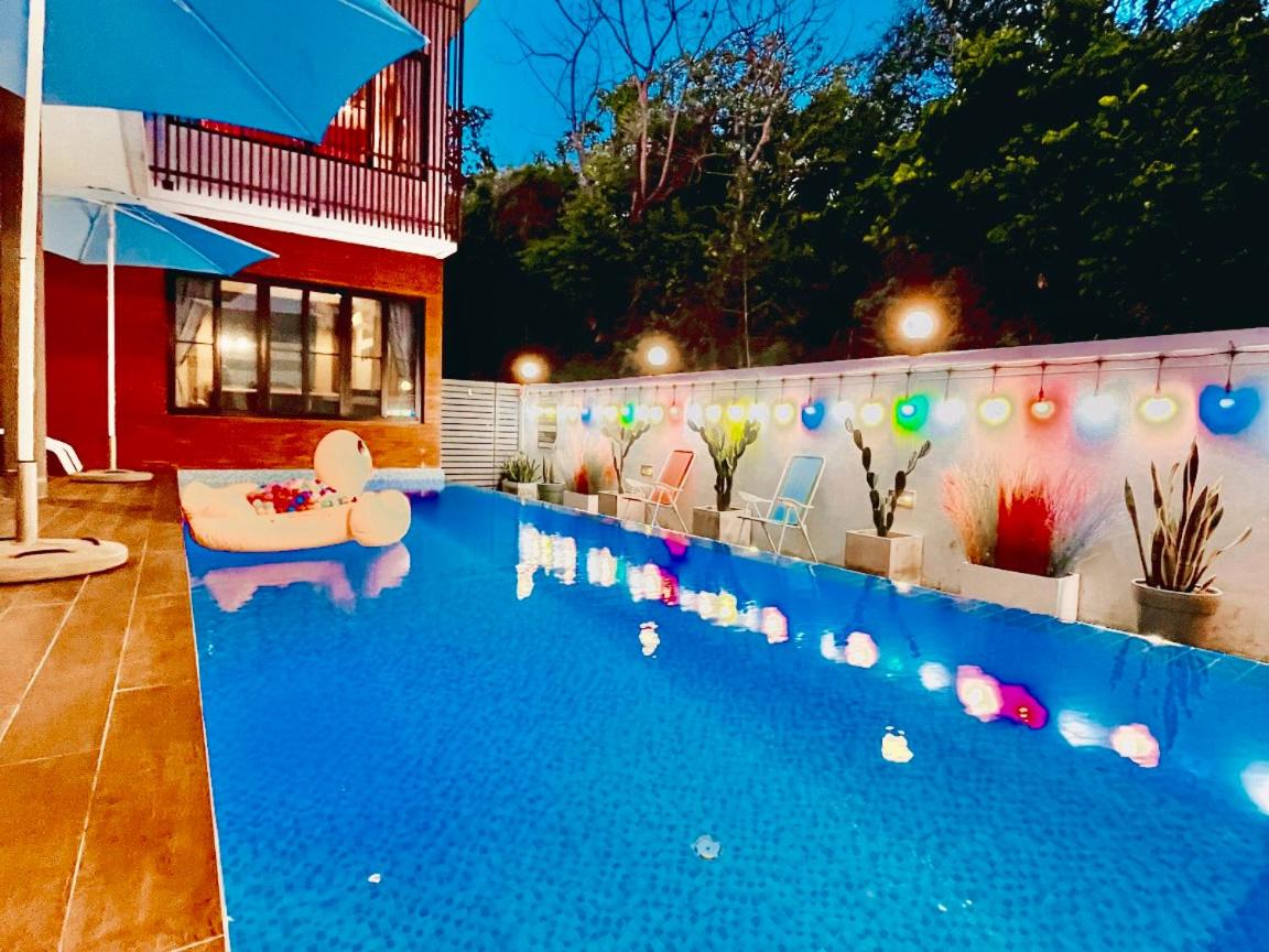 Villa with Private Pool - Photo 60