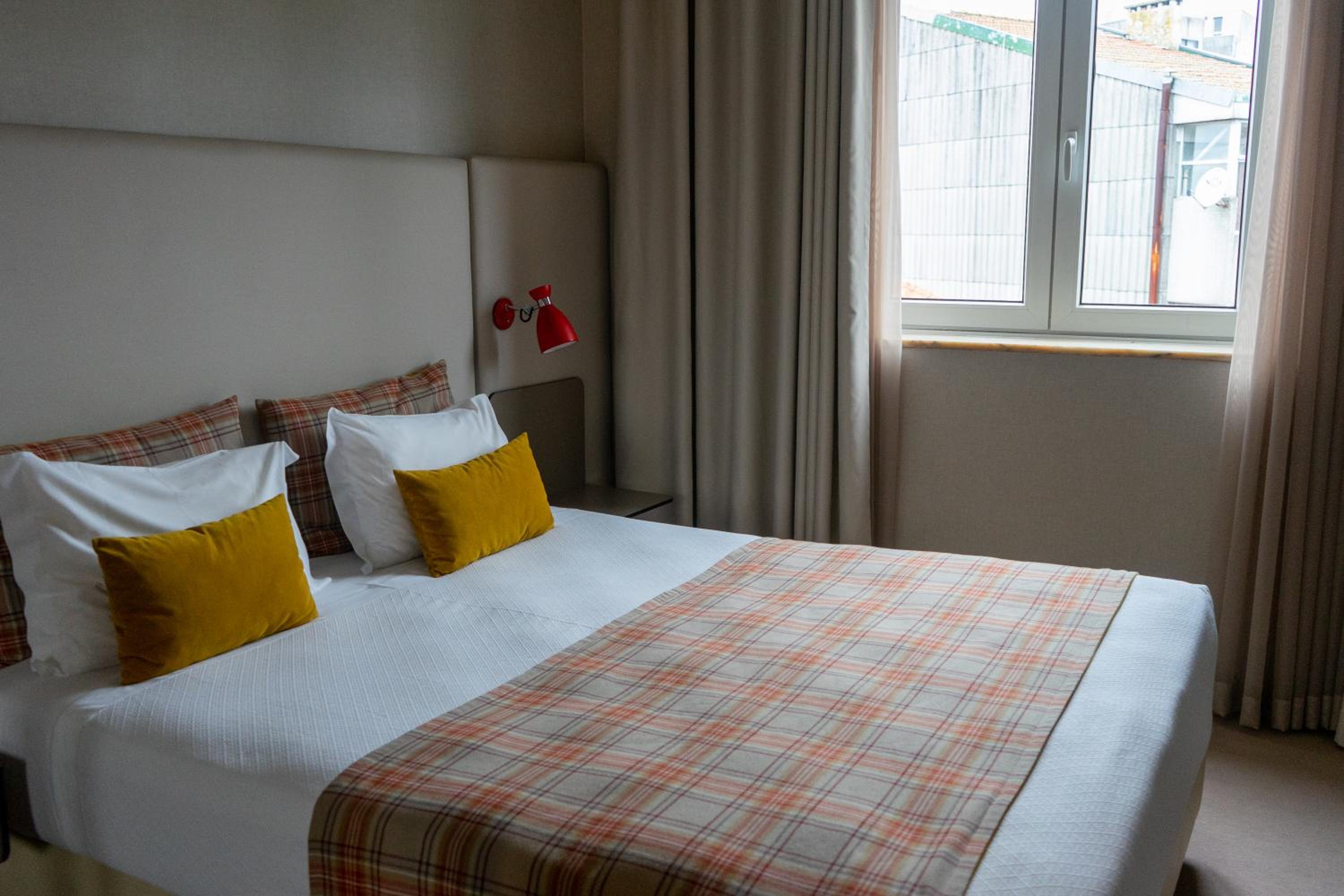 Superior Double or Twin Room - Photo 3