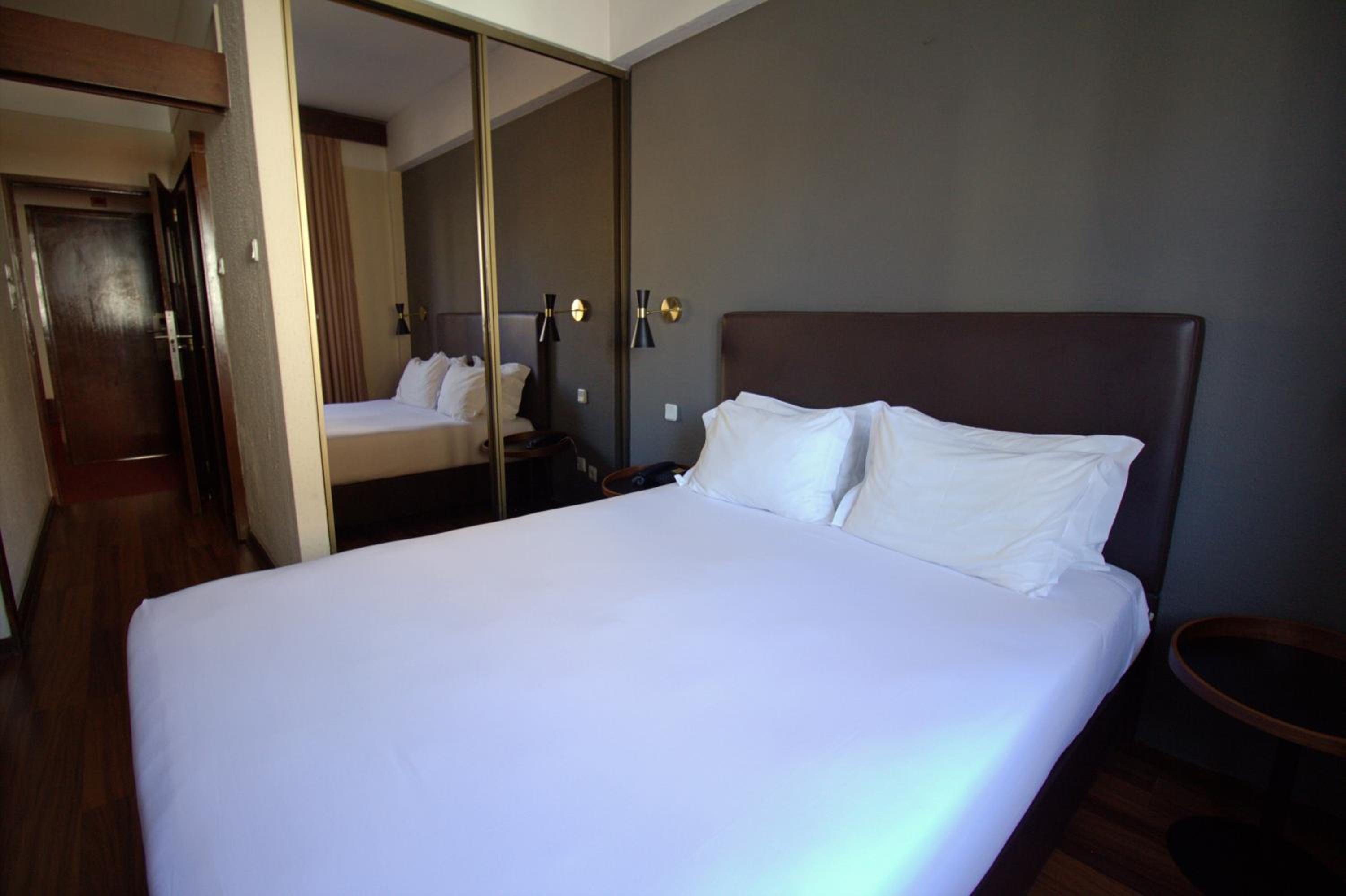 Double or Twin Room - Photo 1