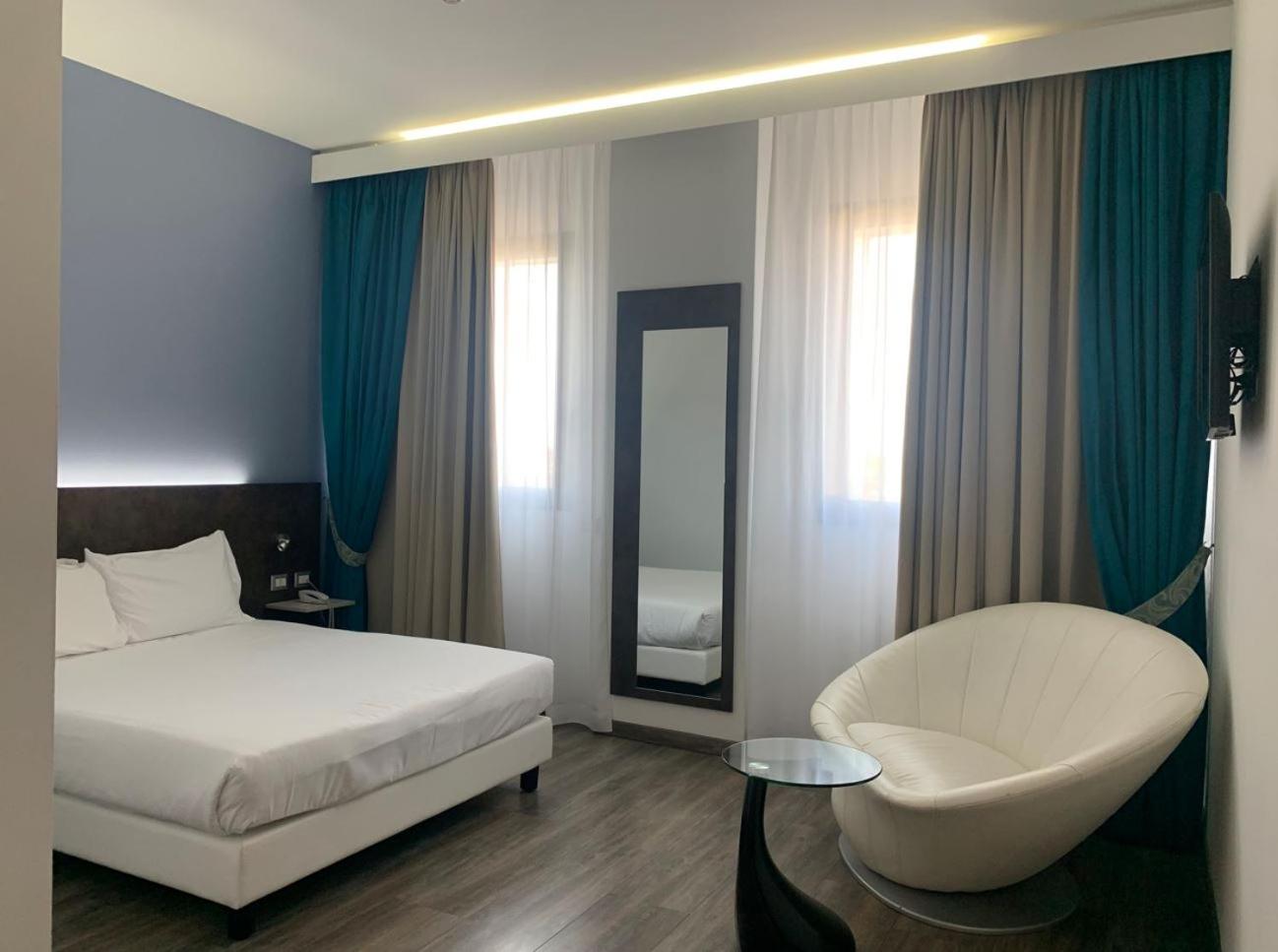 Superior Double or Twin Room photo 3