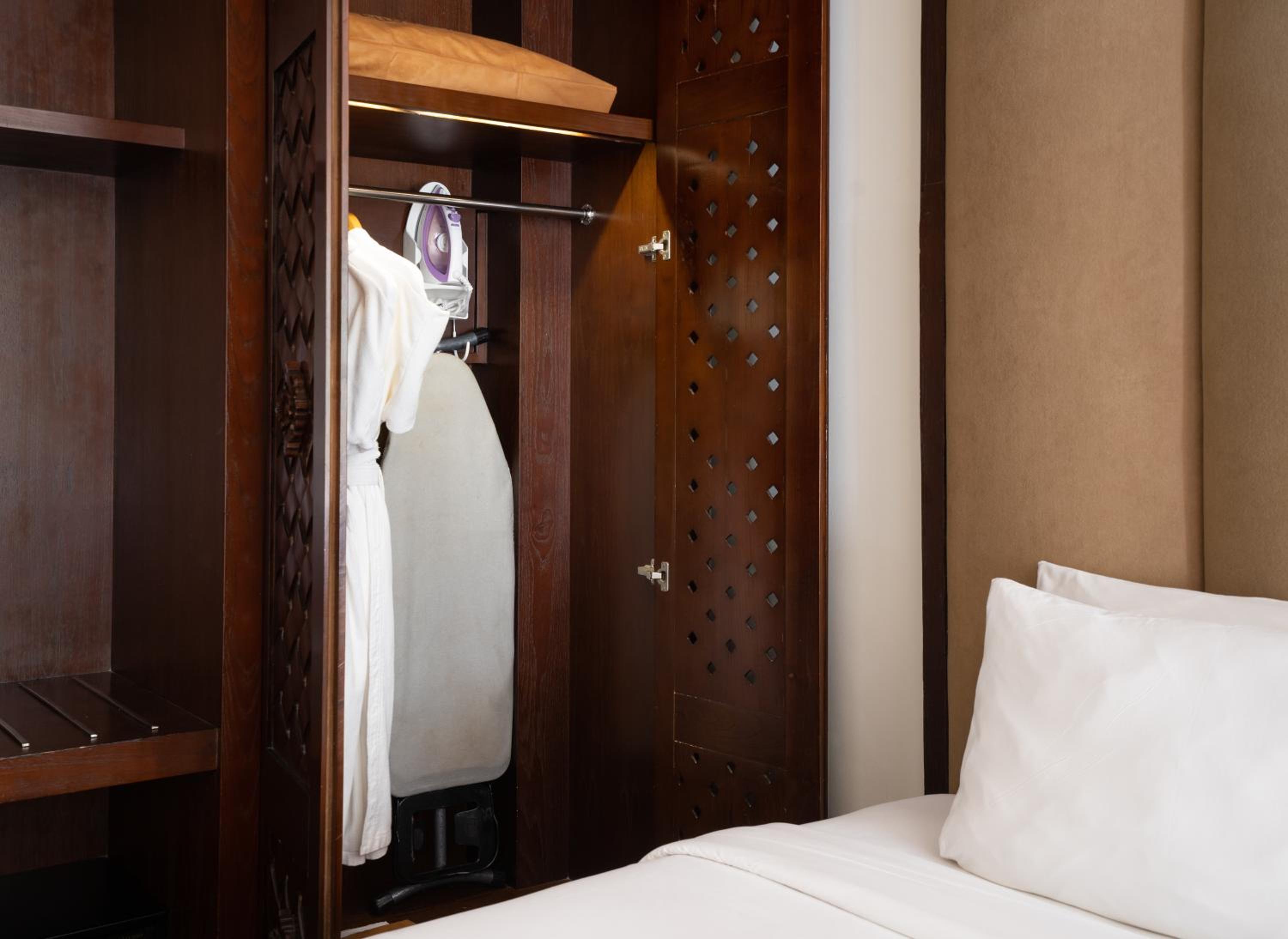 Deluxe Double or Twin Room with Garden View