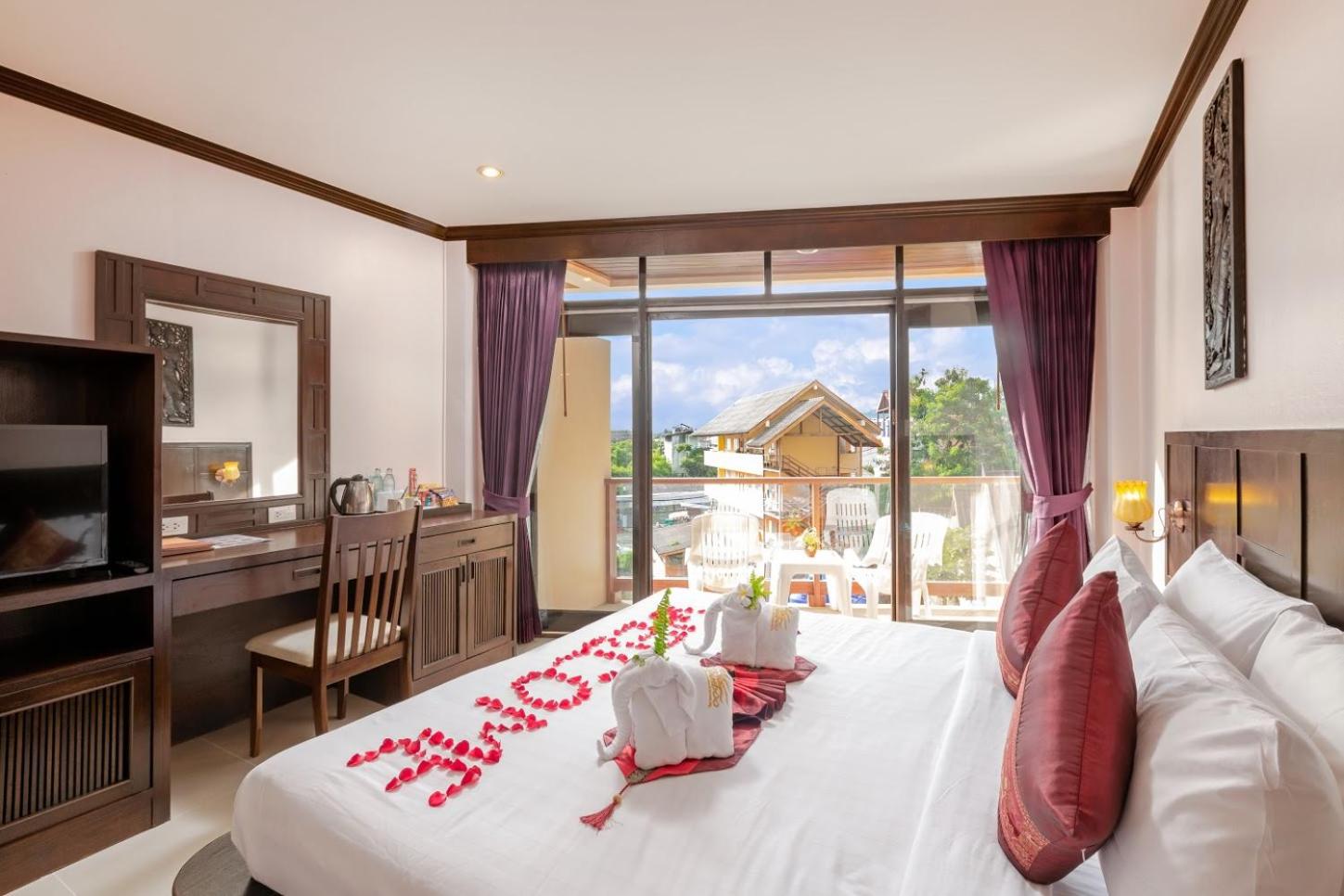 Deluxe Room with Balcony