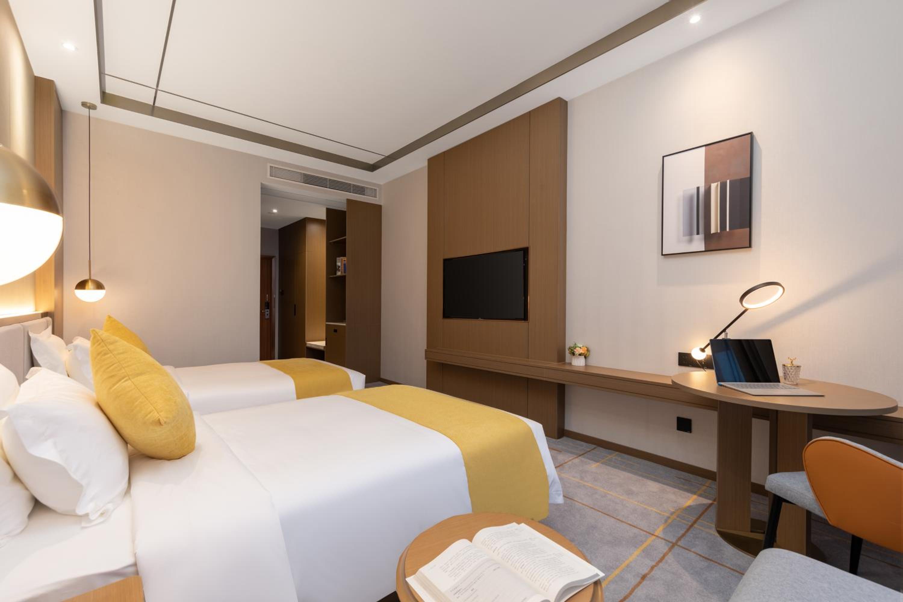 Deluxe Twin Room photo 1