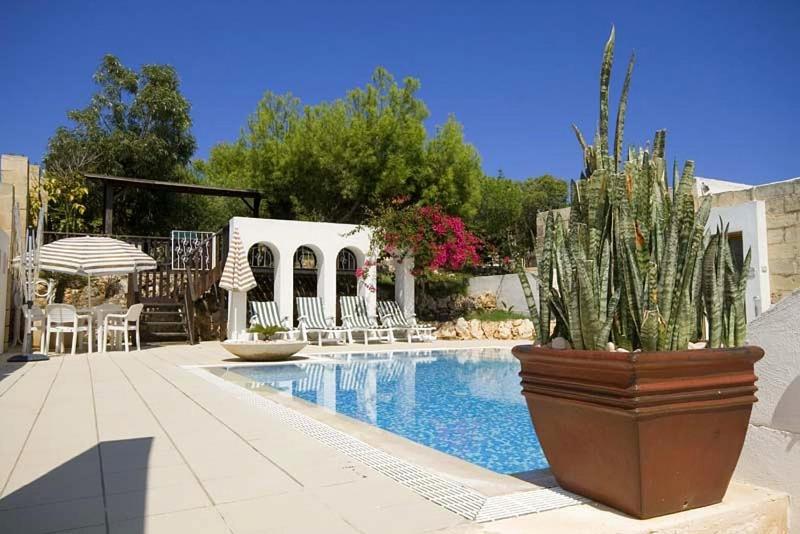 Villa photo 3