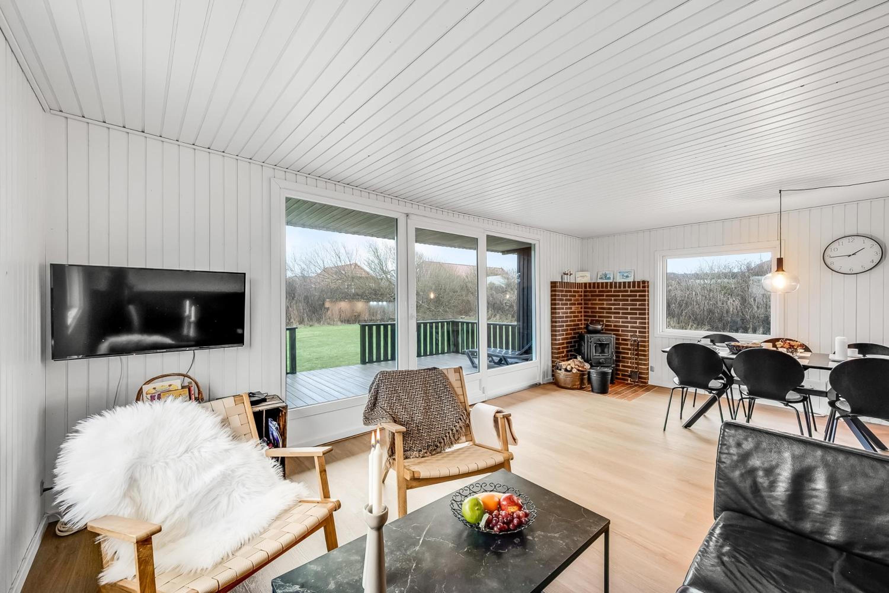Three-Bedroom Vacation Home  photo 1