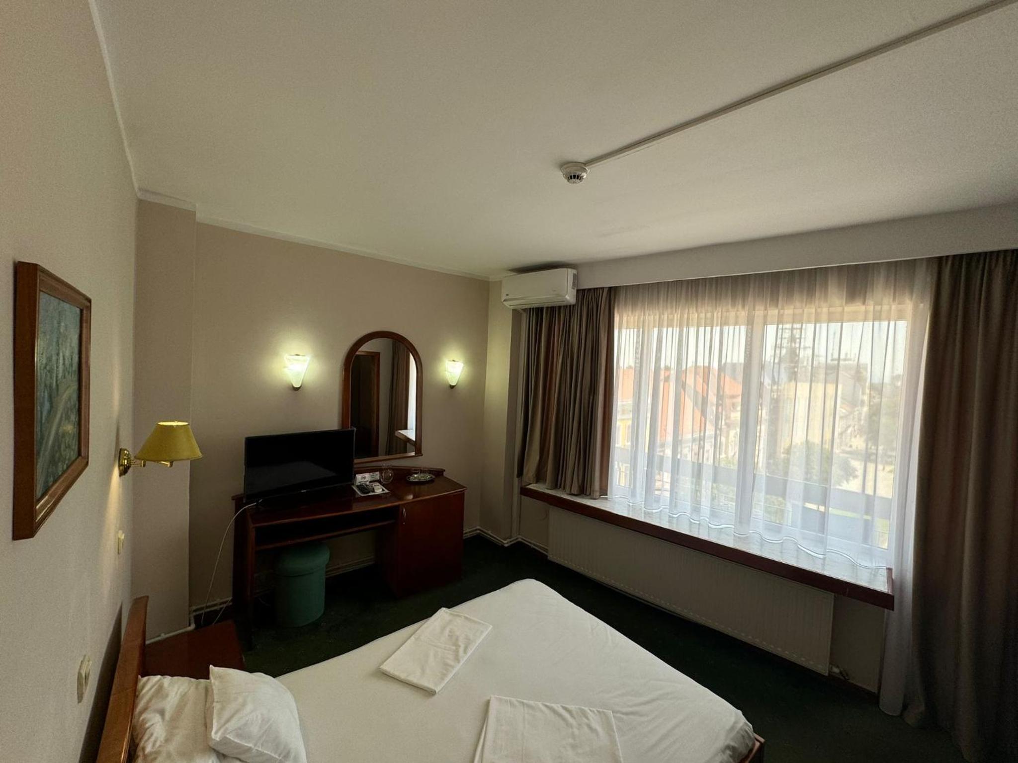 Double or Twin Room photo 2