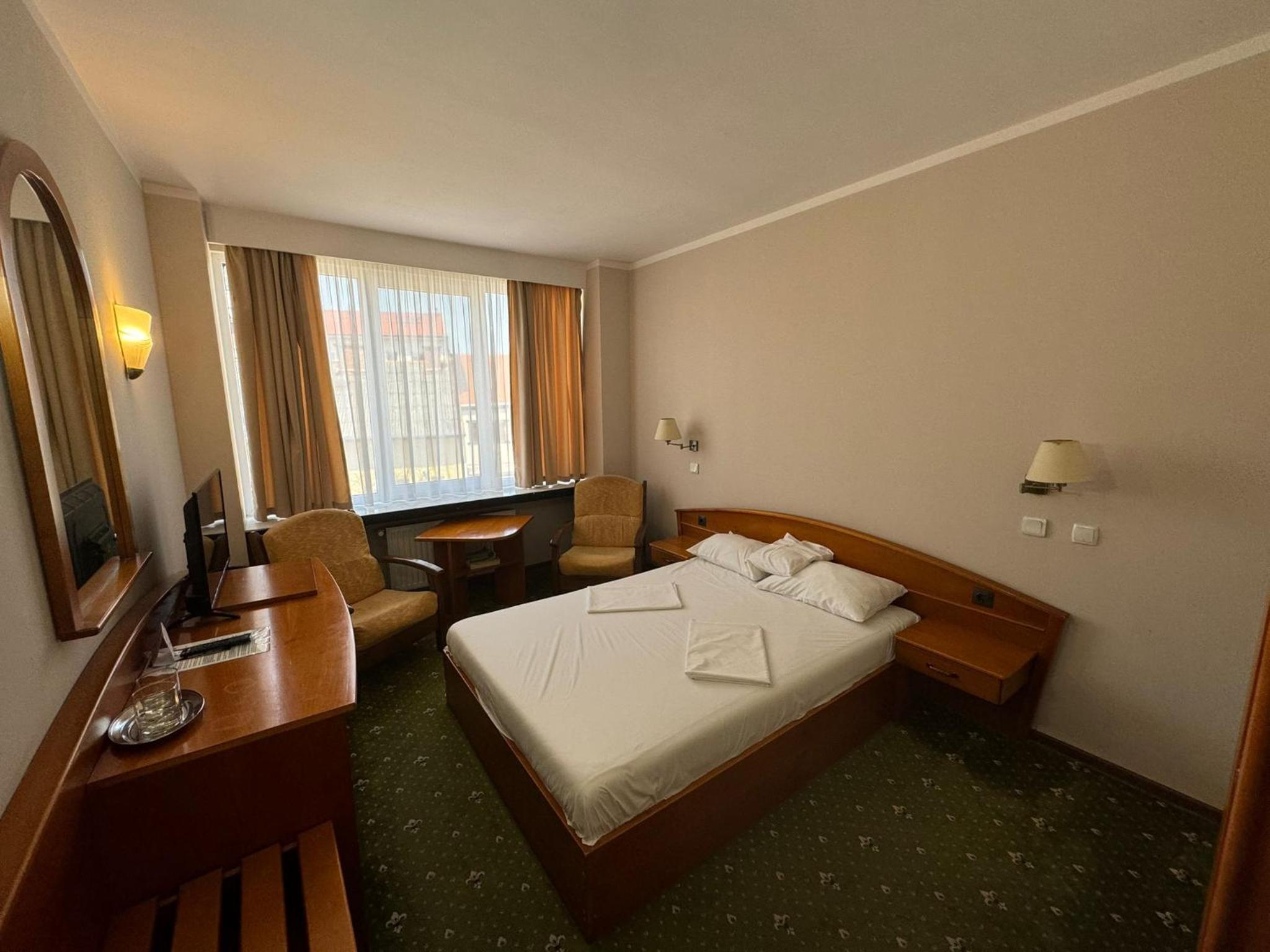 Economy Double Room photo 1