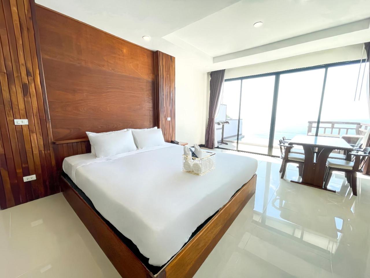 Treasure Hillside Sea View with Private Pool - Photo 1