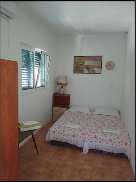 Two Bedroom Apartment with Balcony and Sea View photo 1