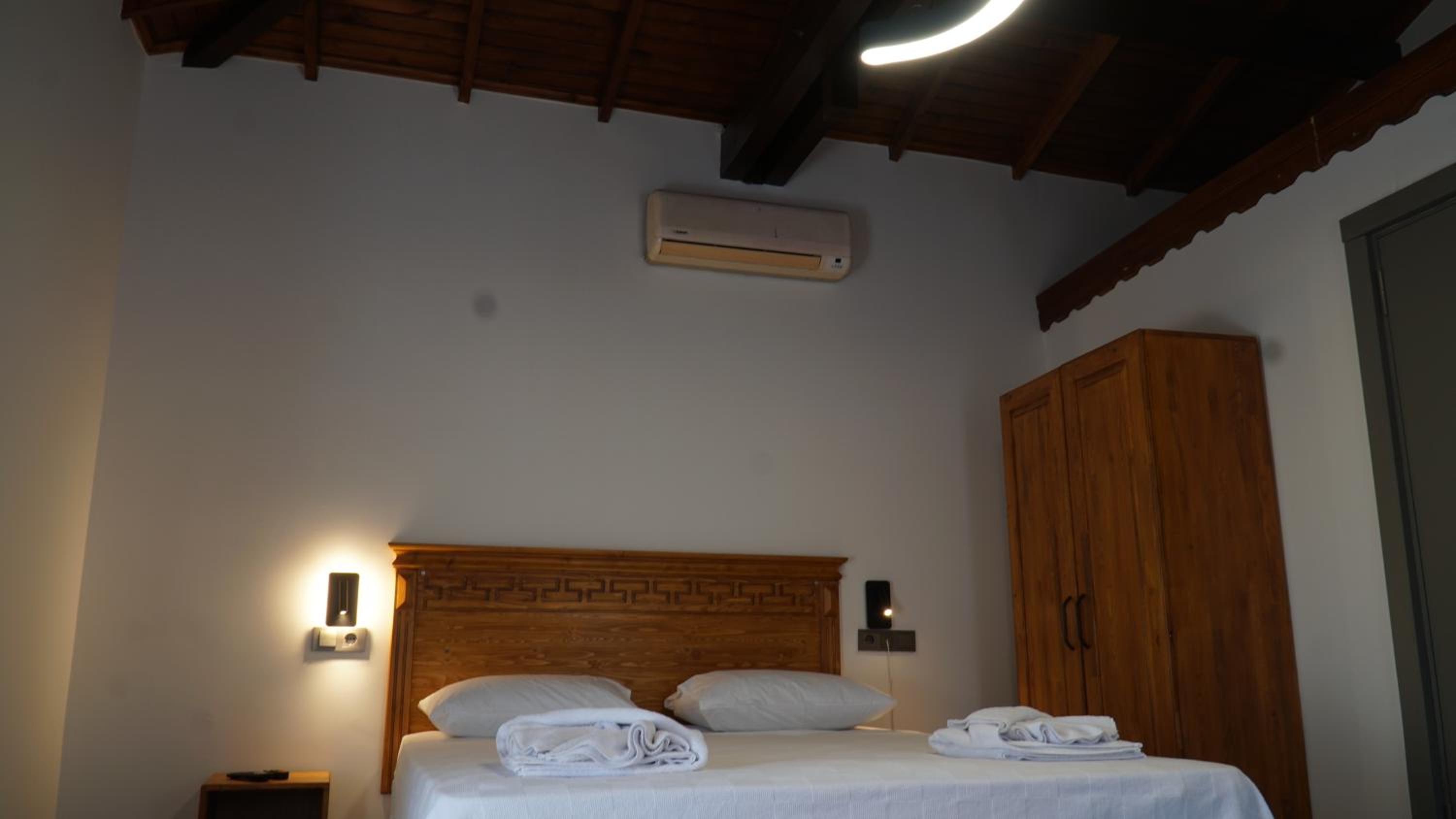 Deluxe Double Room - Photo 4