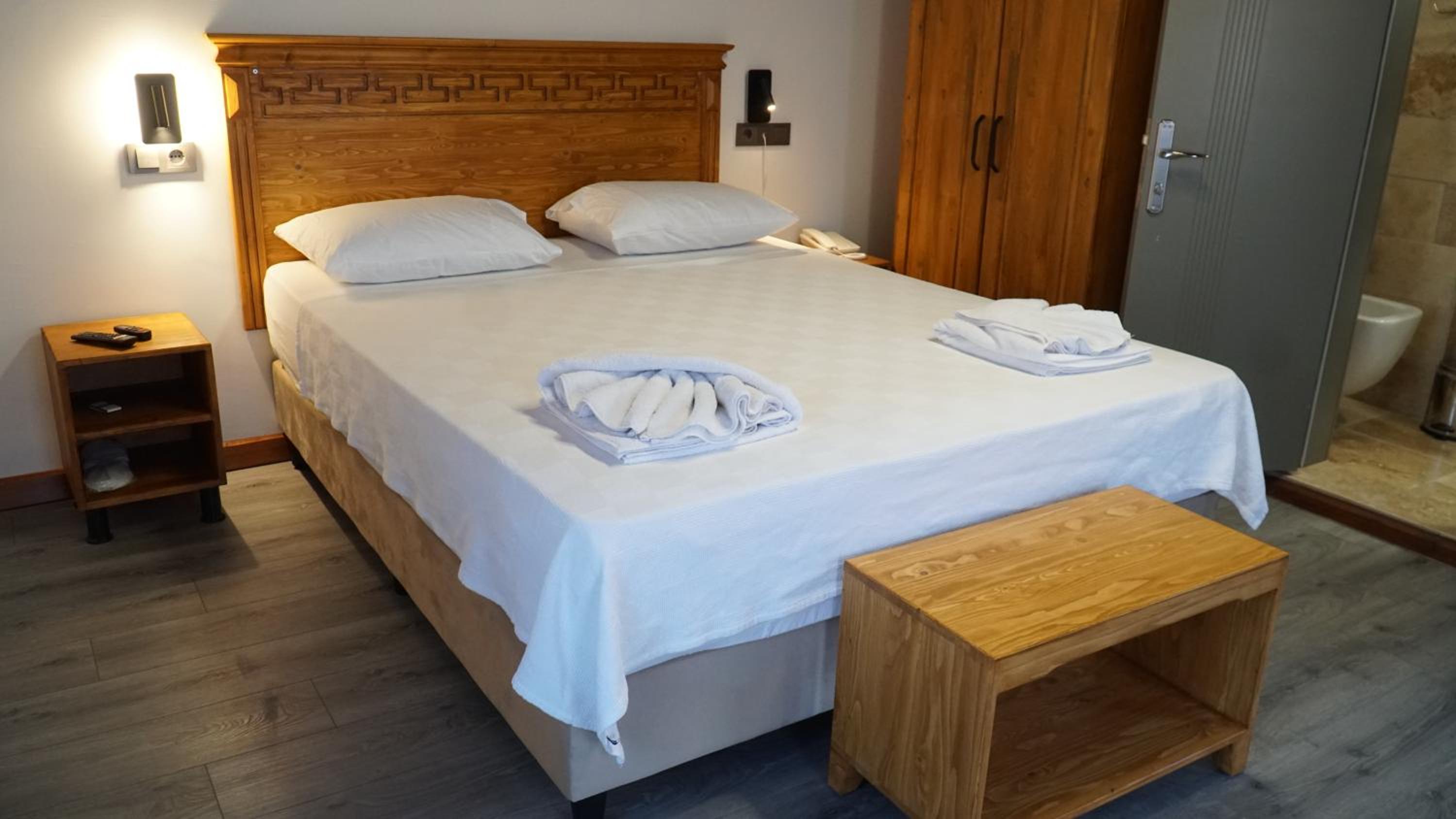 Deluxe Double Room - Photo 3