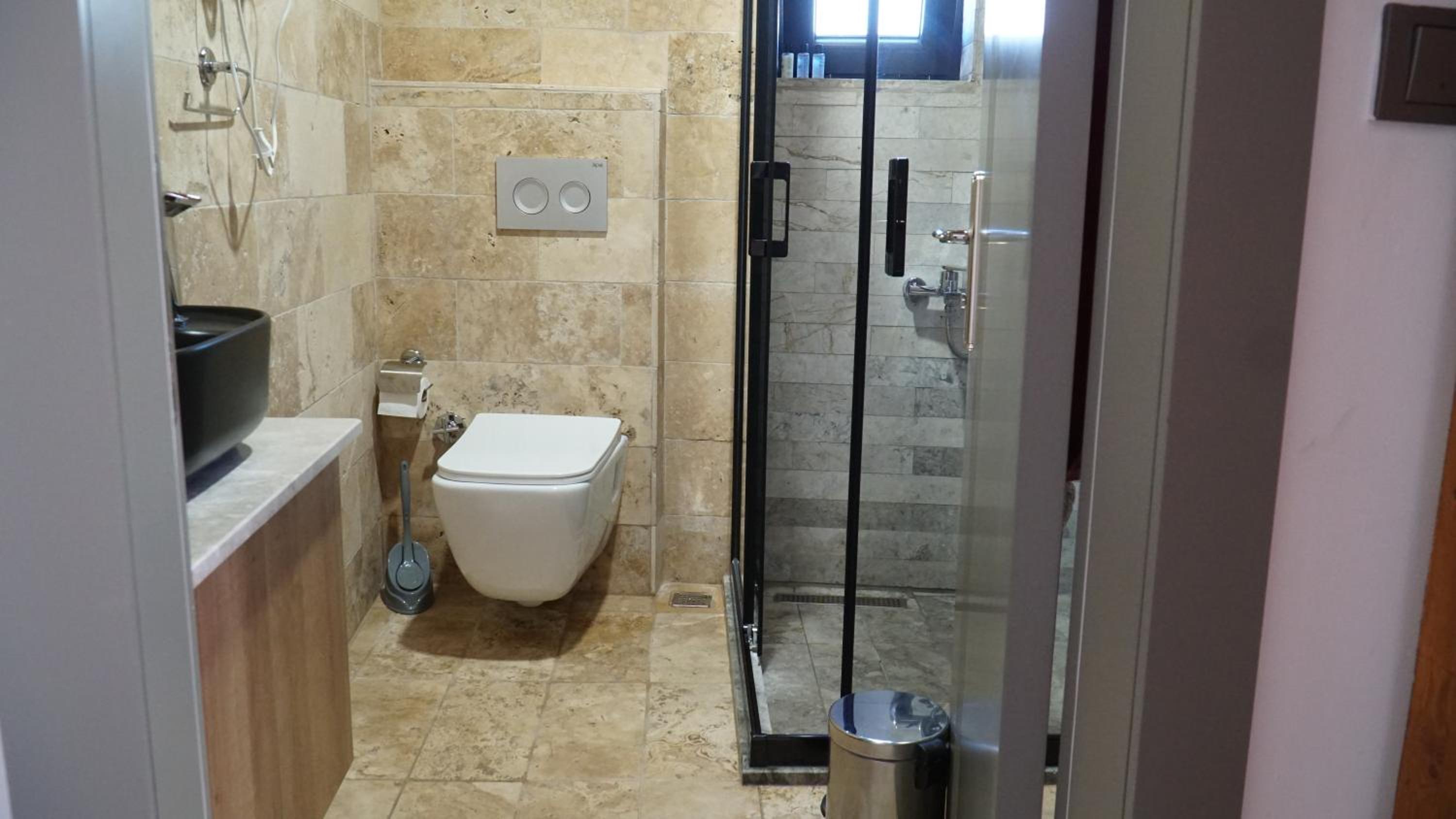 Standard Double Room - Photo 4
