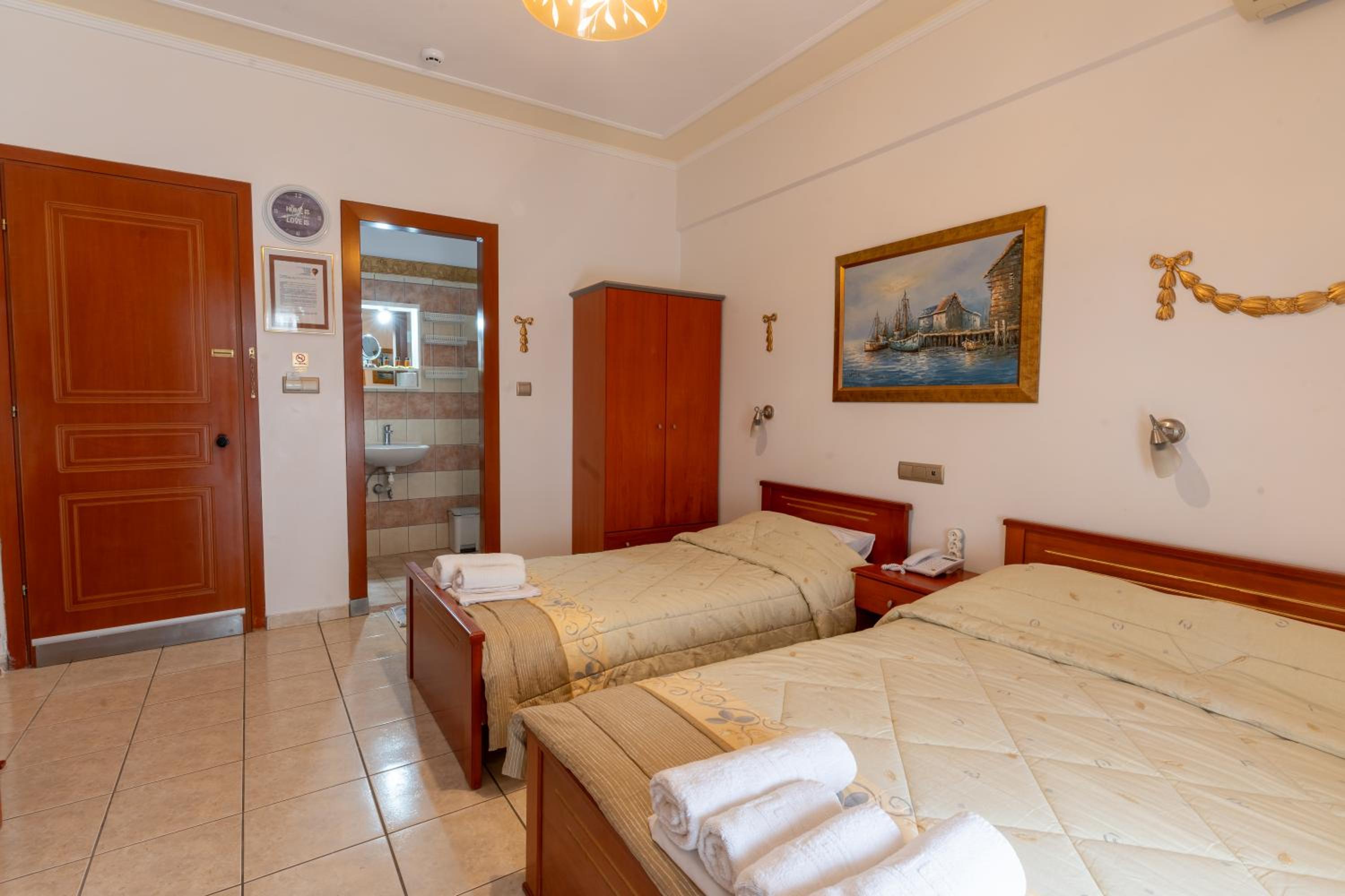 Luxury Triple Room photo 1