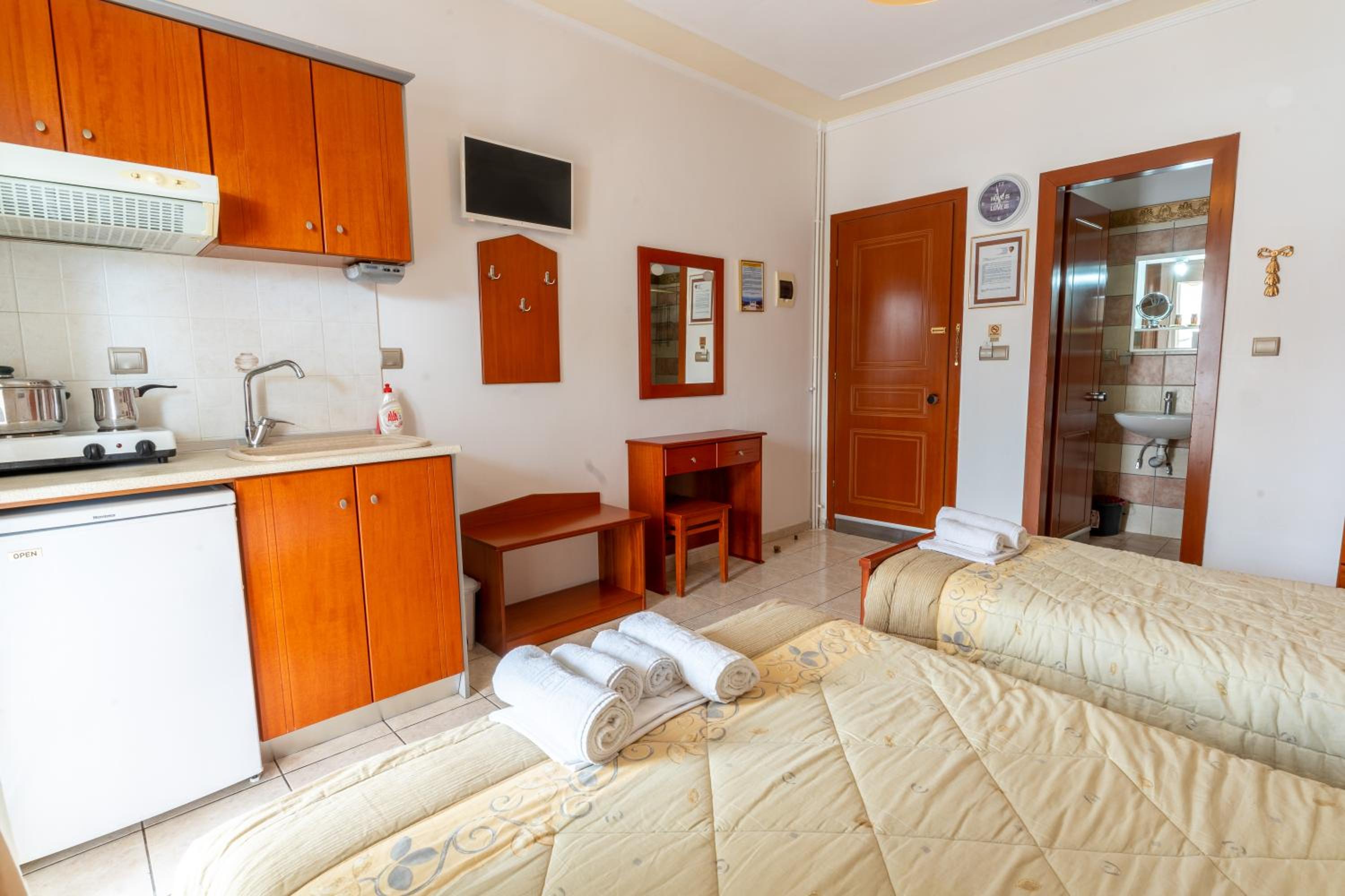 Luxury Triple Room photo 3