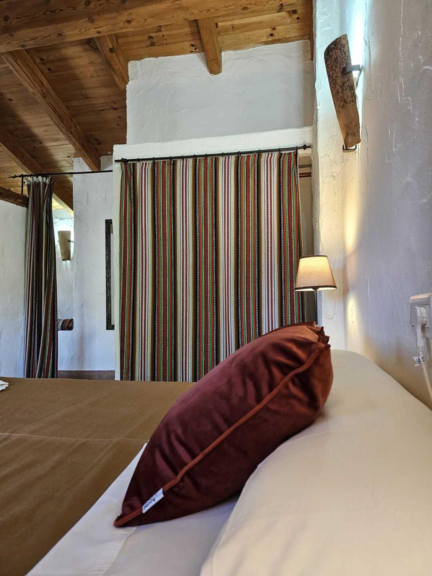 One-Bedroom Apartment with View photo 3