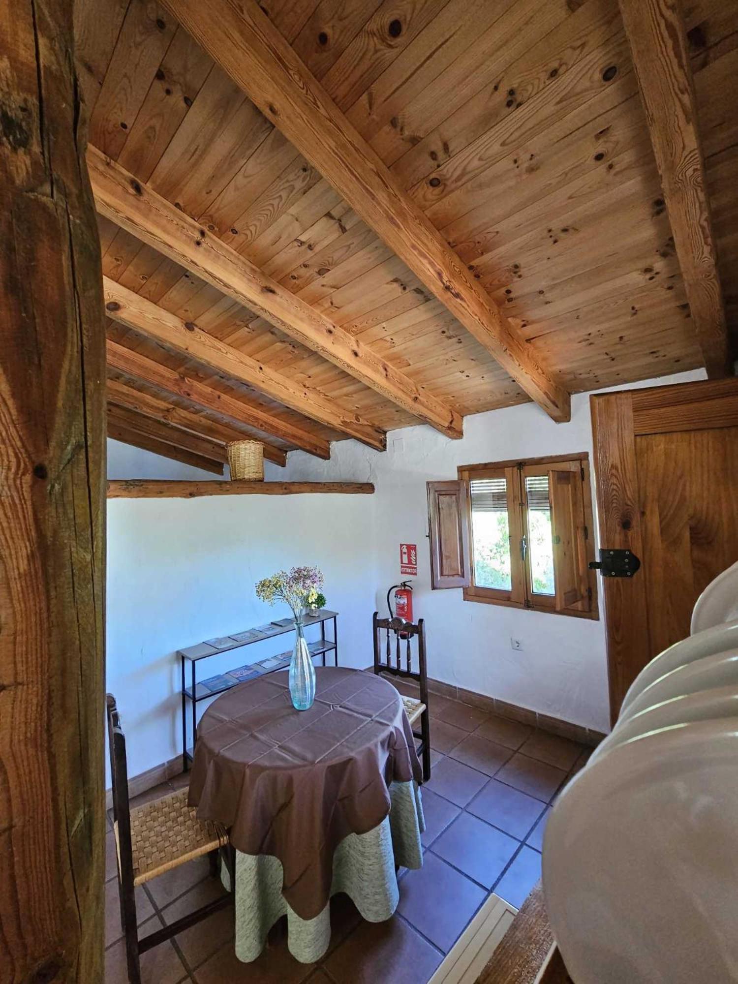 One-Bedroom Apartment with View photo 2