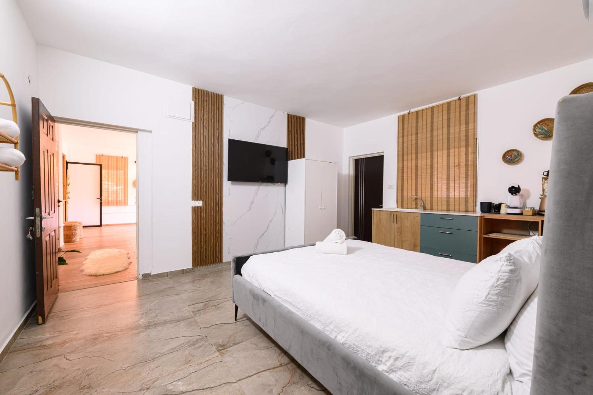 Deluxe Double or Twin Room with Balcony photo 1