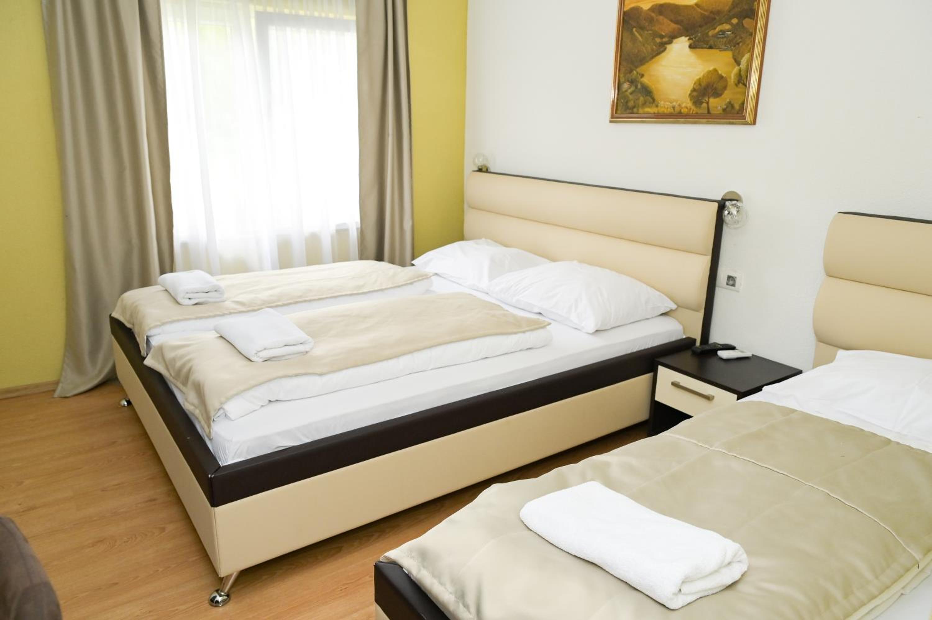 Twin Room with Garden View - Photo 1
