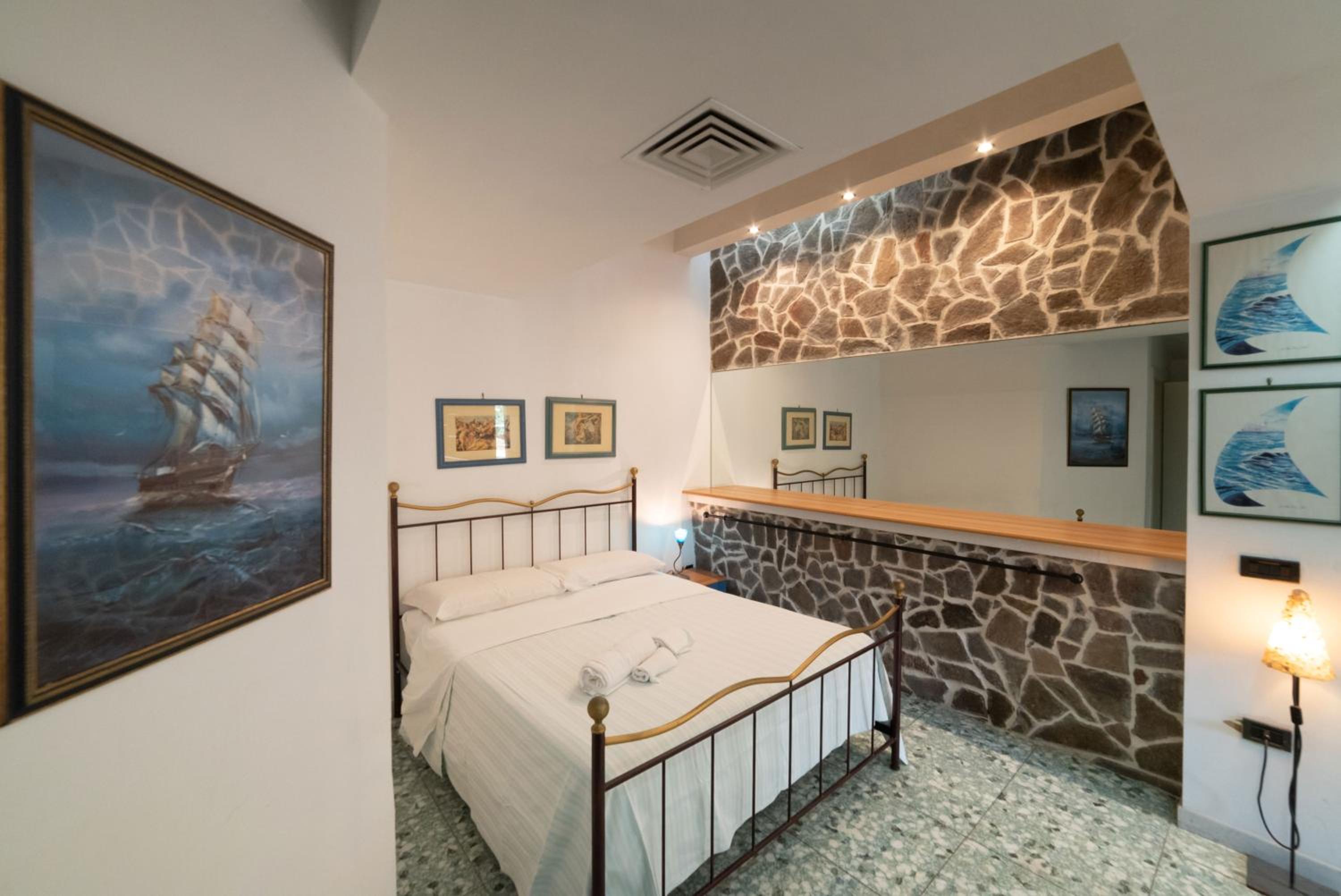 Classic Quadruple Room