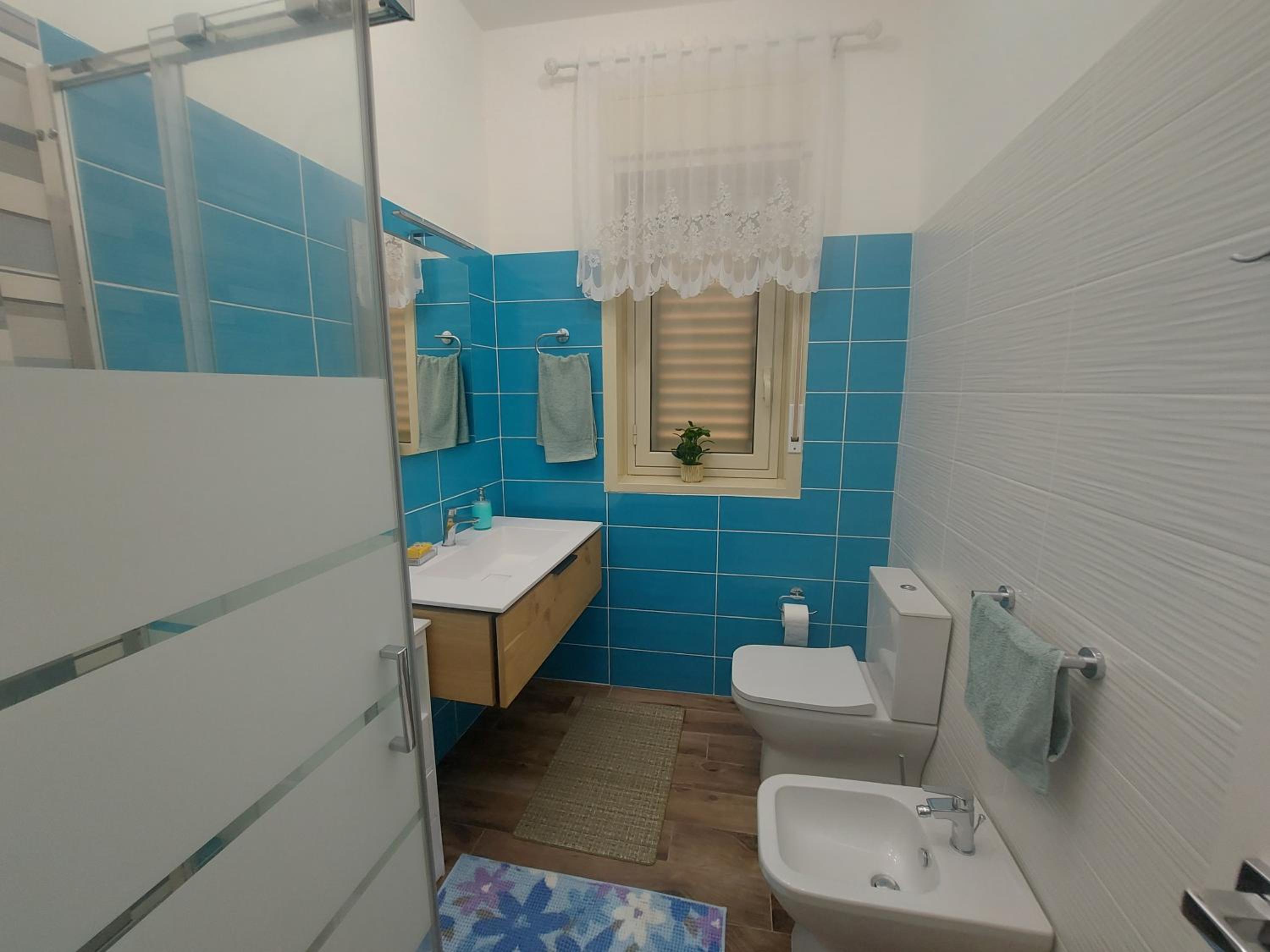 Two-Bedroom House photo 3