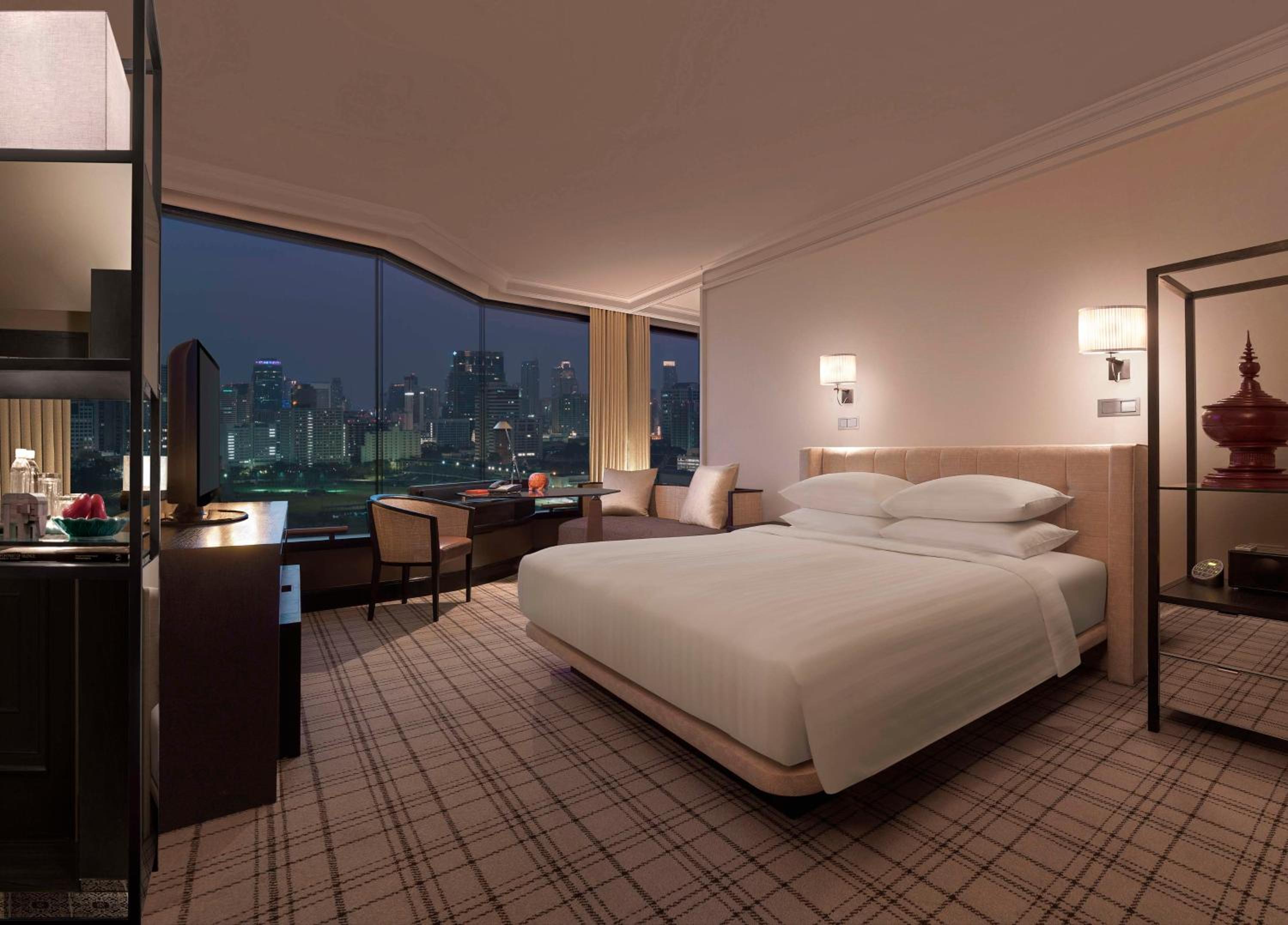 King Room with View - Club Access