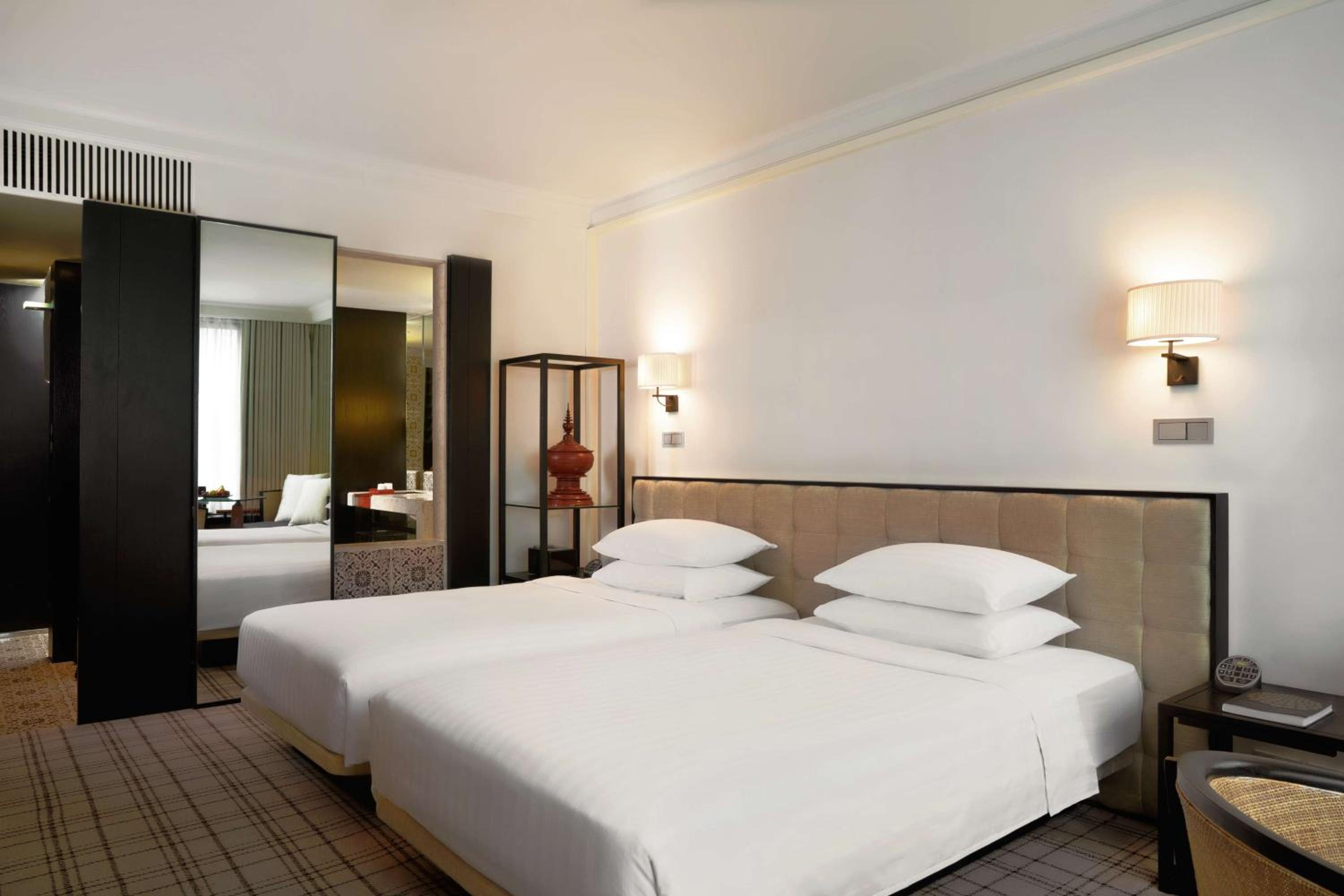 Twin Room - Club Access