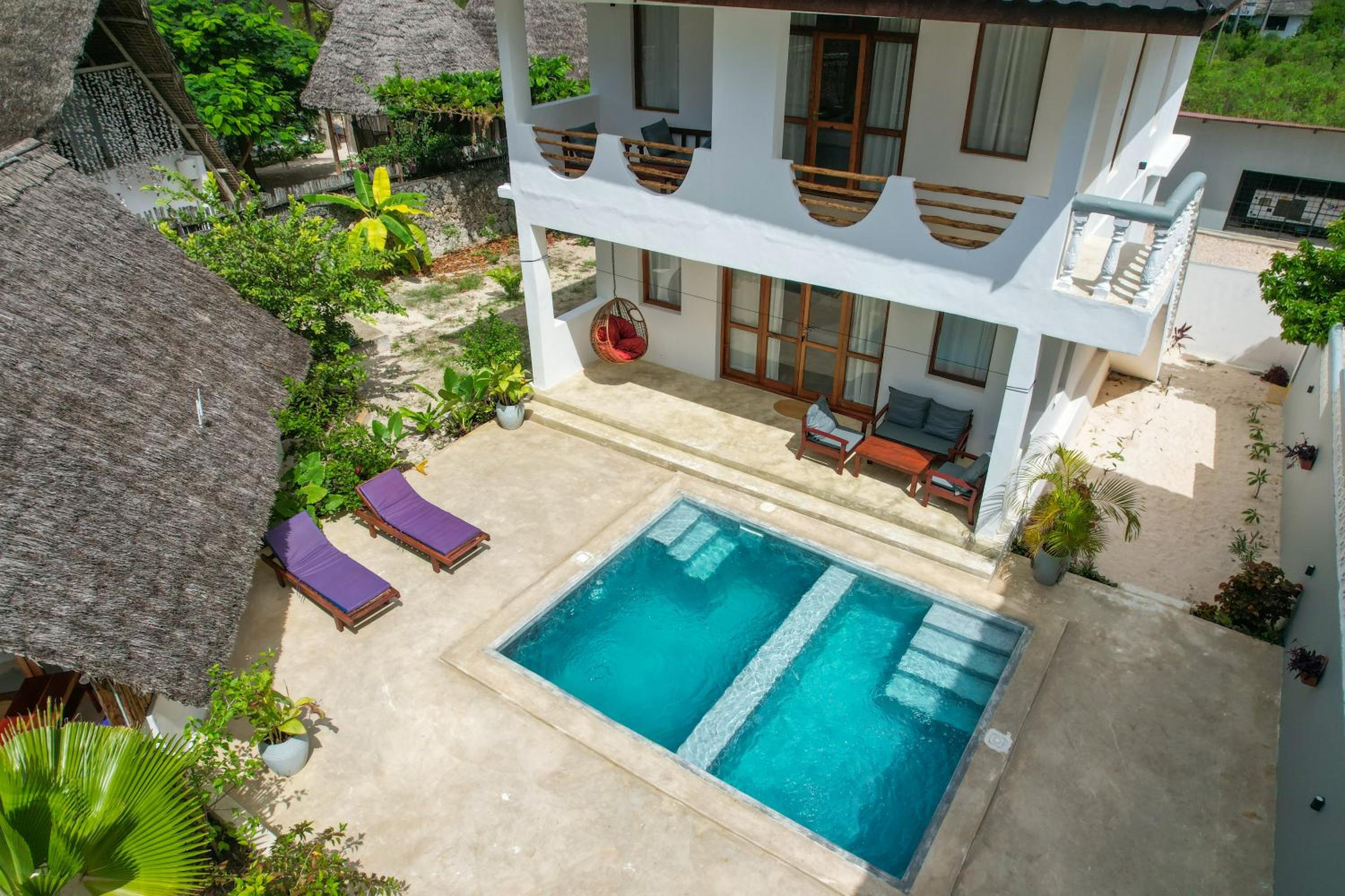 Junior Suite with Private Pool - Photo 5