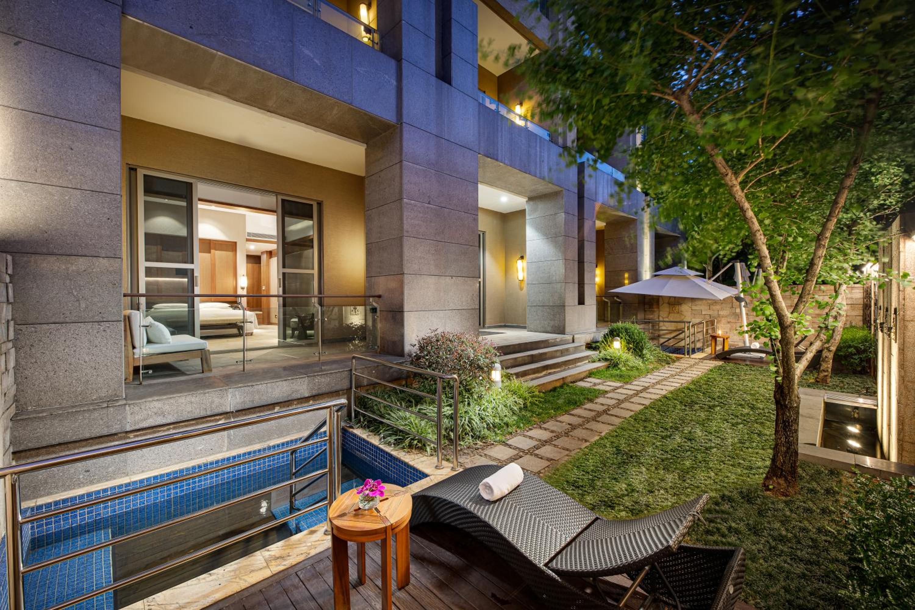 1 King One-Bedroom Suite Private Hot Spring
