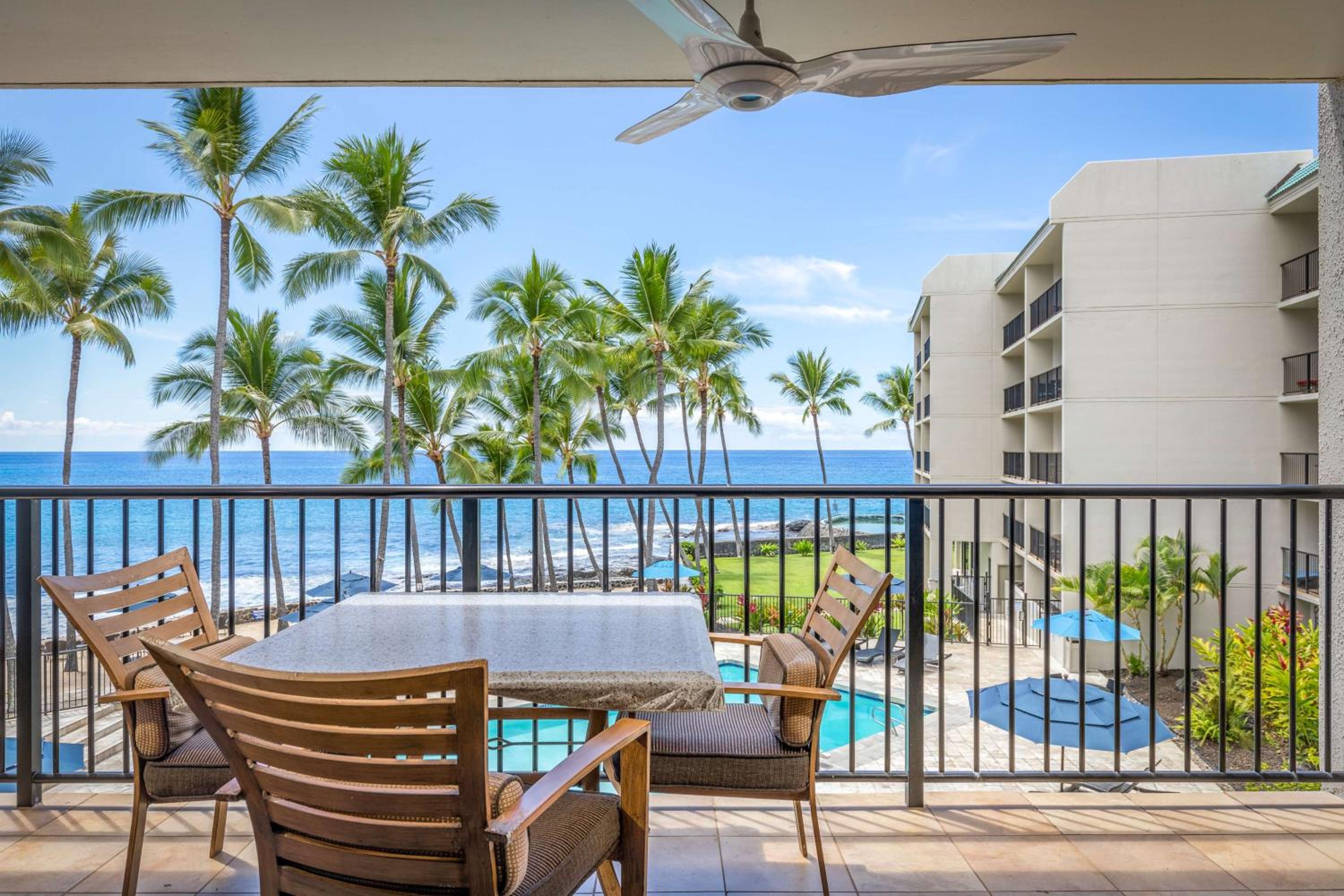 One-Bedroom Suite - Ocean Front  photo 2