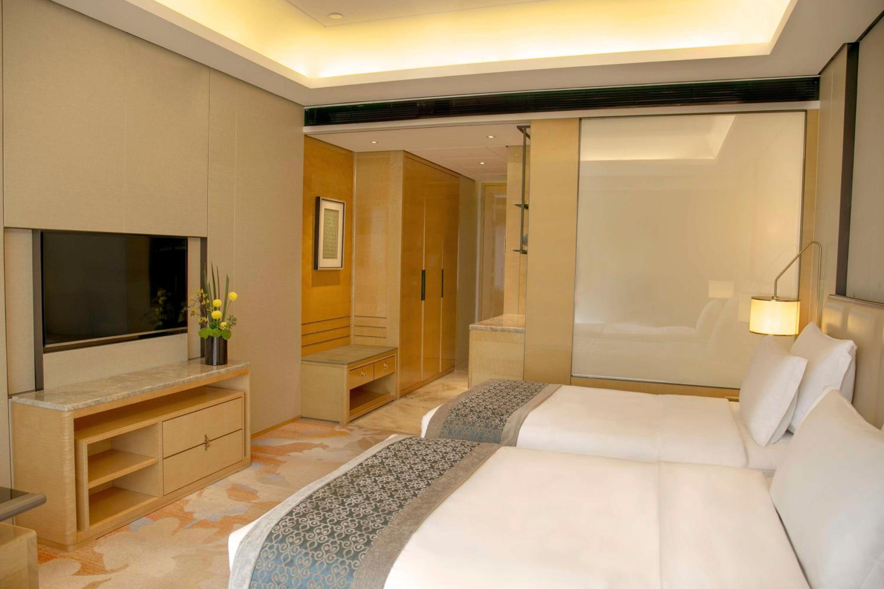 Executive Twin Room - Enjoy Free Executive Benefits
