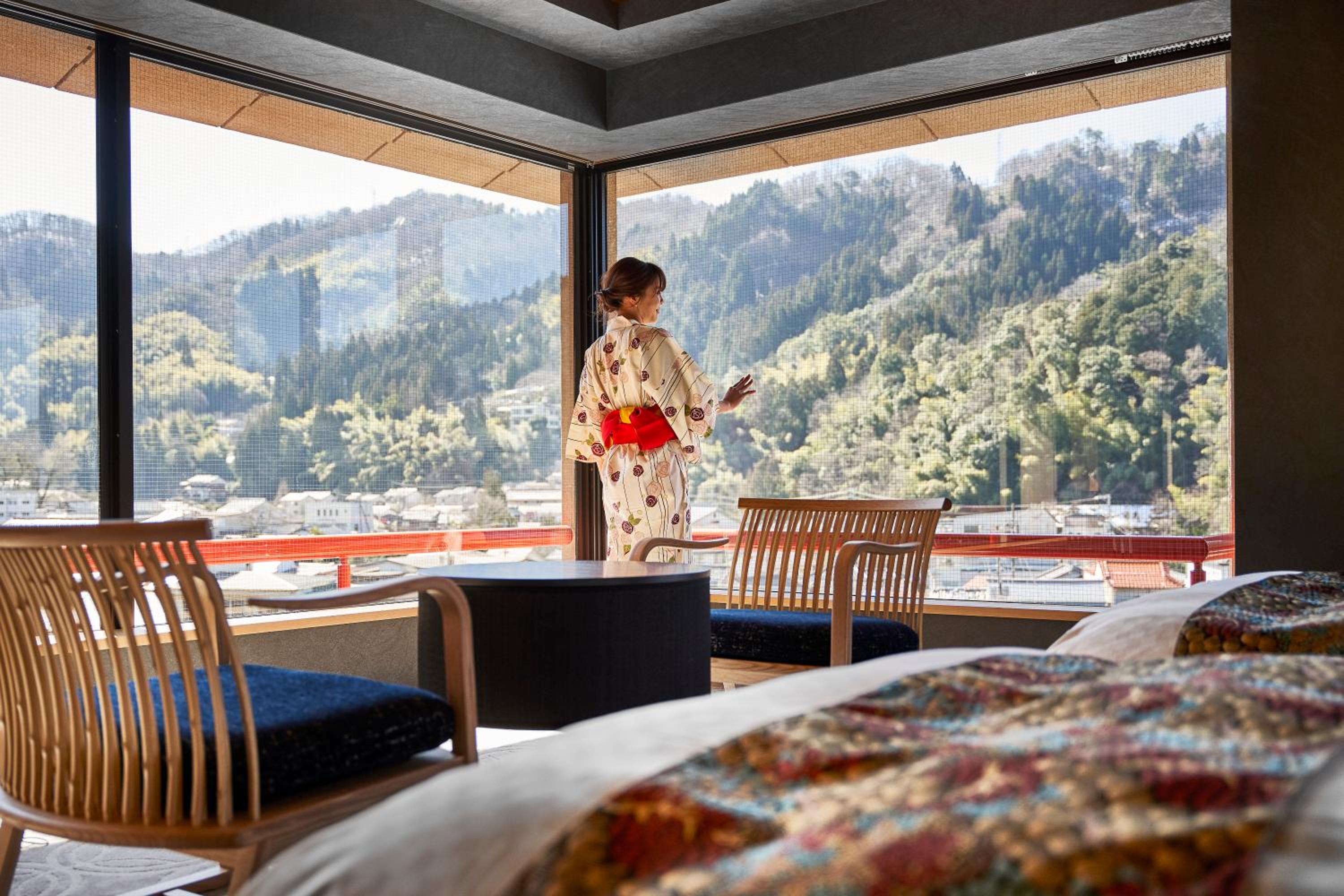 Luxury Suite - Photo 3