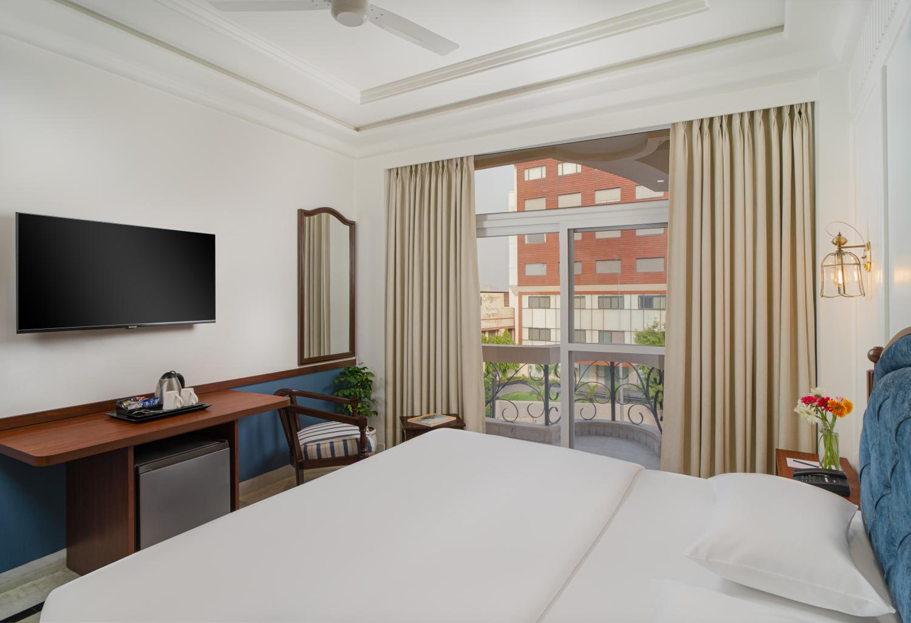 Superior Room - Photo 12