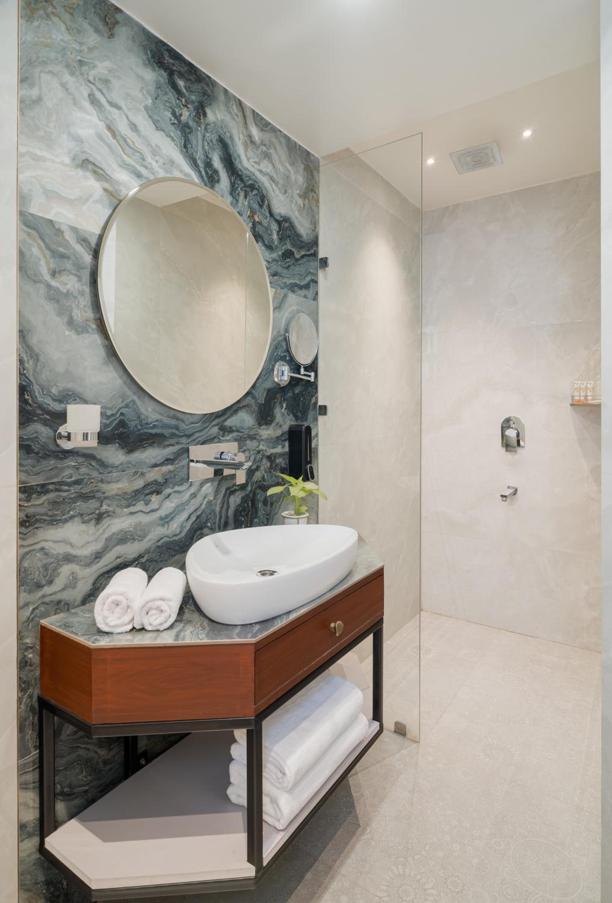 Superior Room - Photo 11
