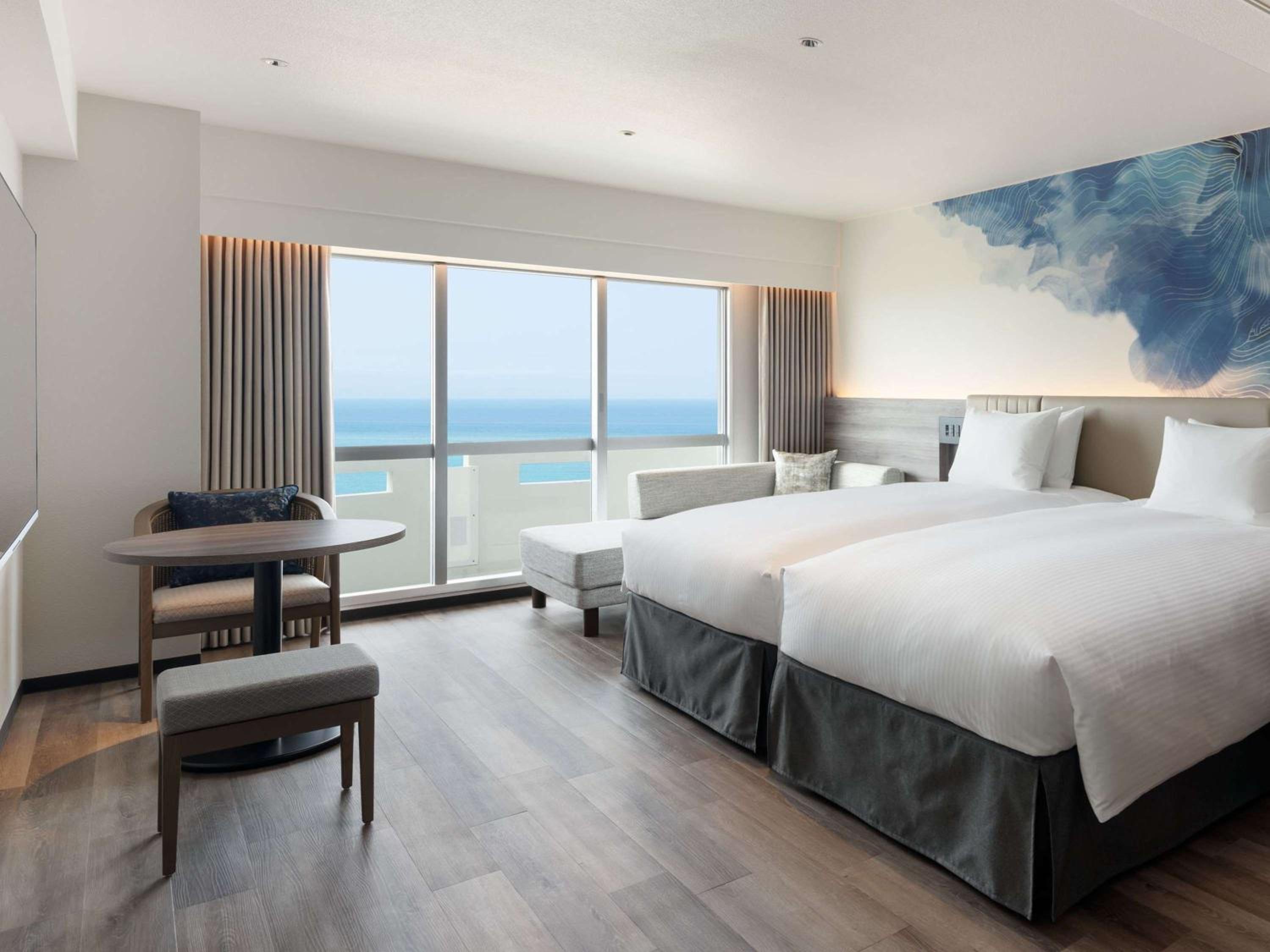 Superior Twin Room - High Floor photo 1