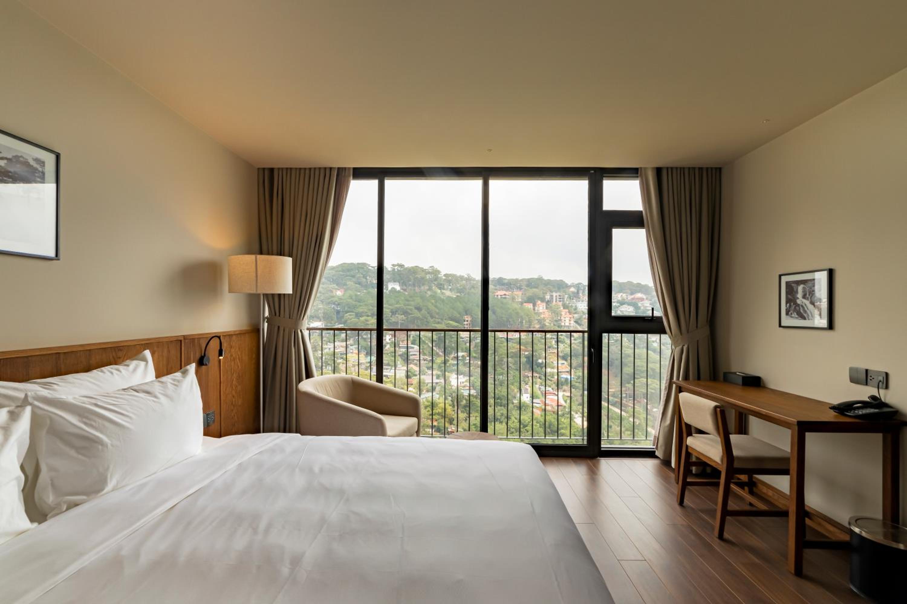 Deluxe Double Room photo 3