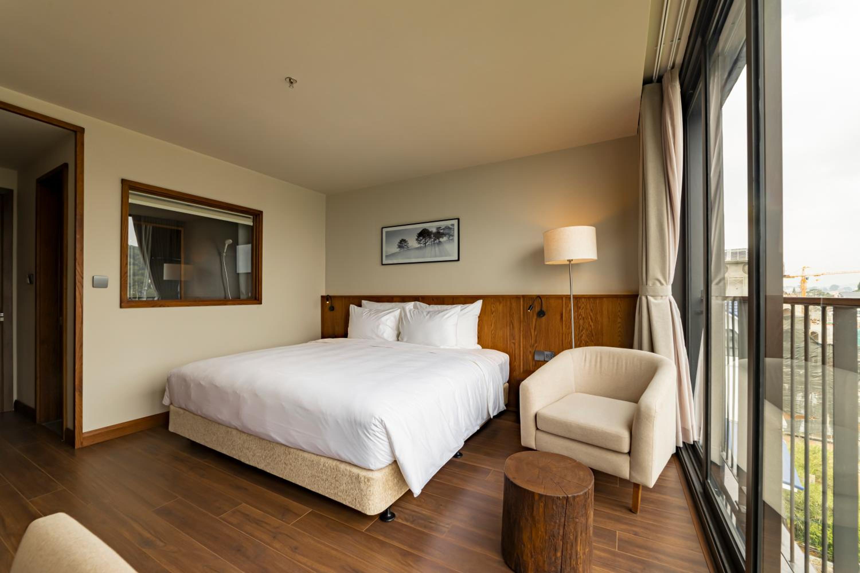 Deluxe Double Room photo 2