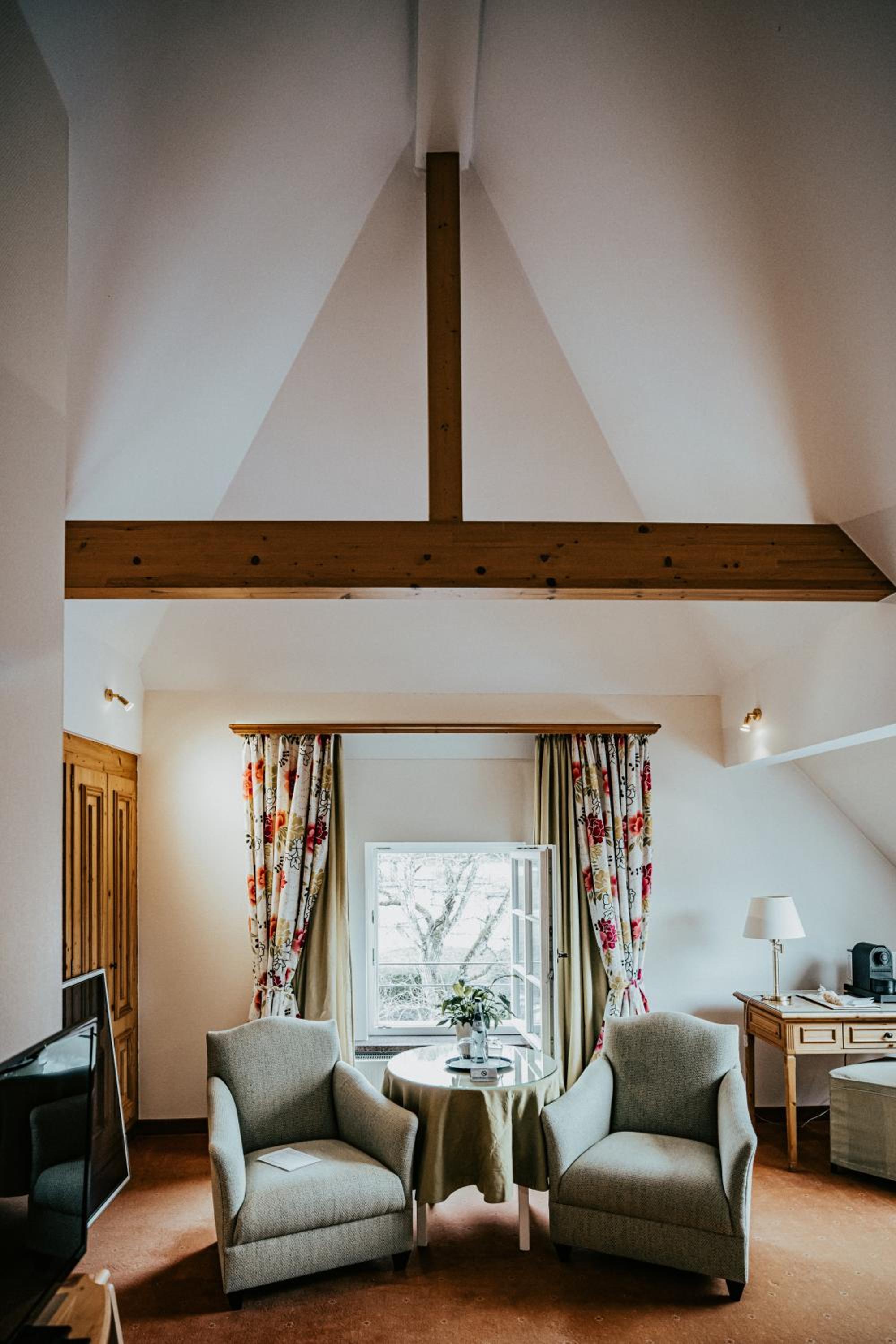 Standard Double Room - Photo 7