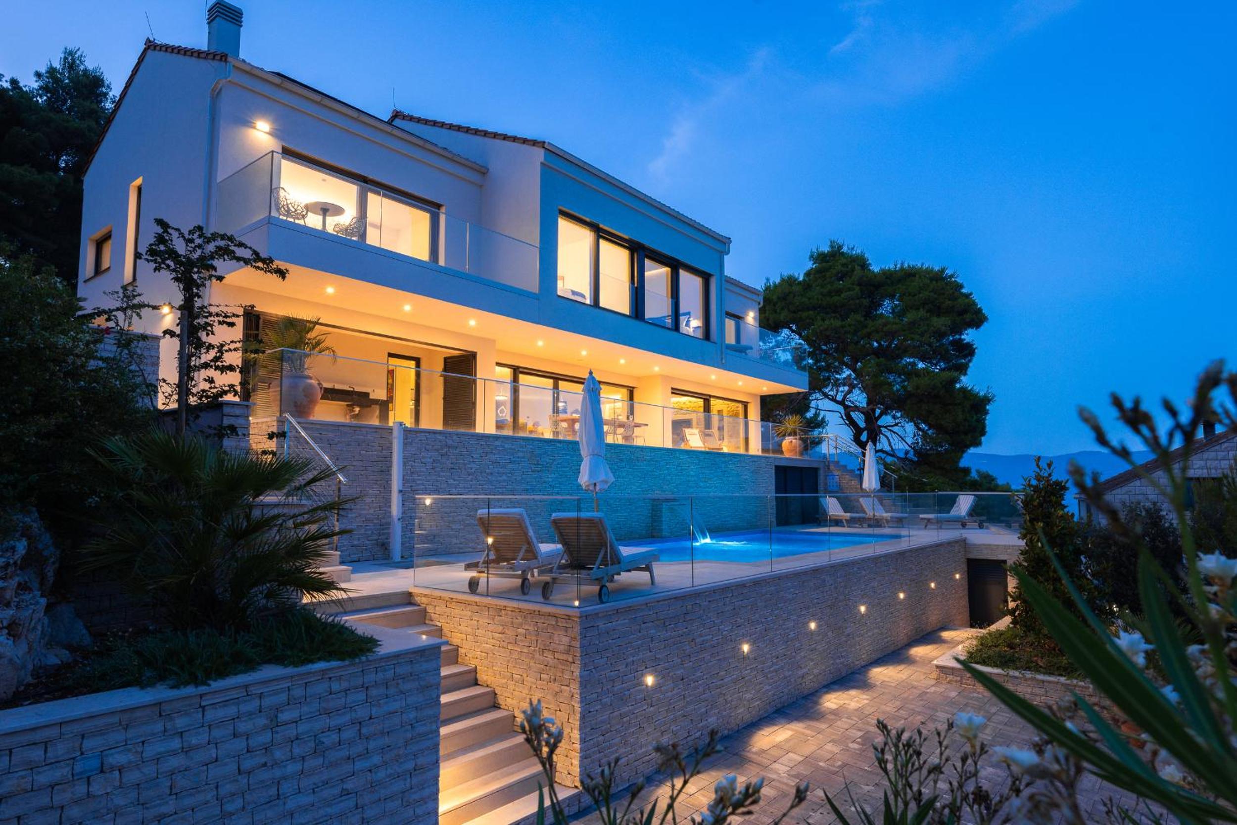 Villa photo 3