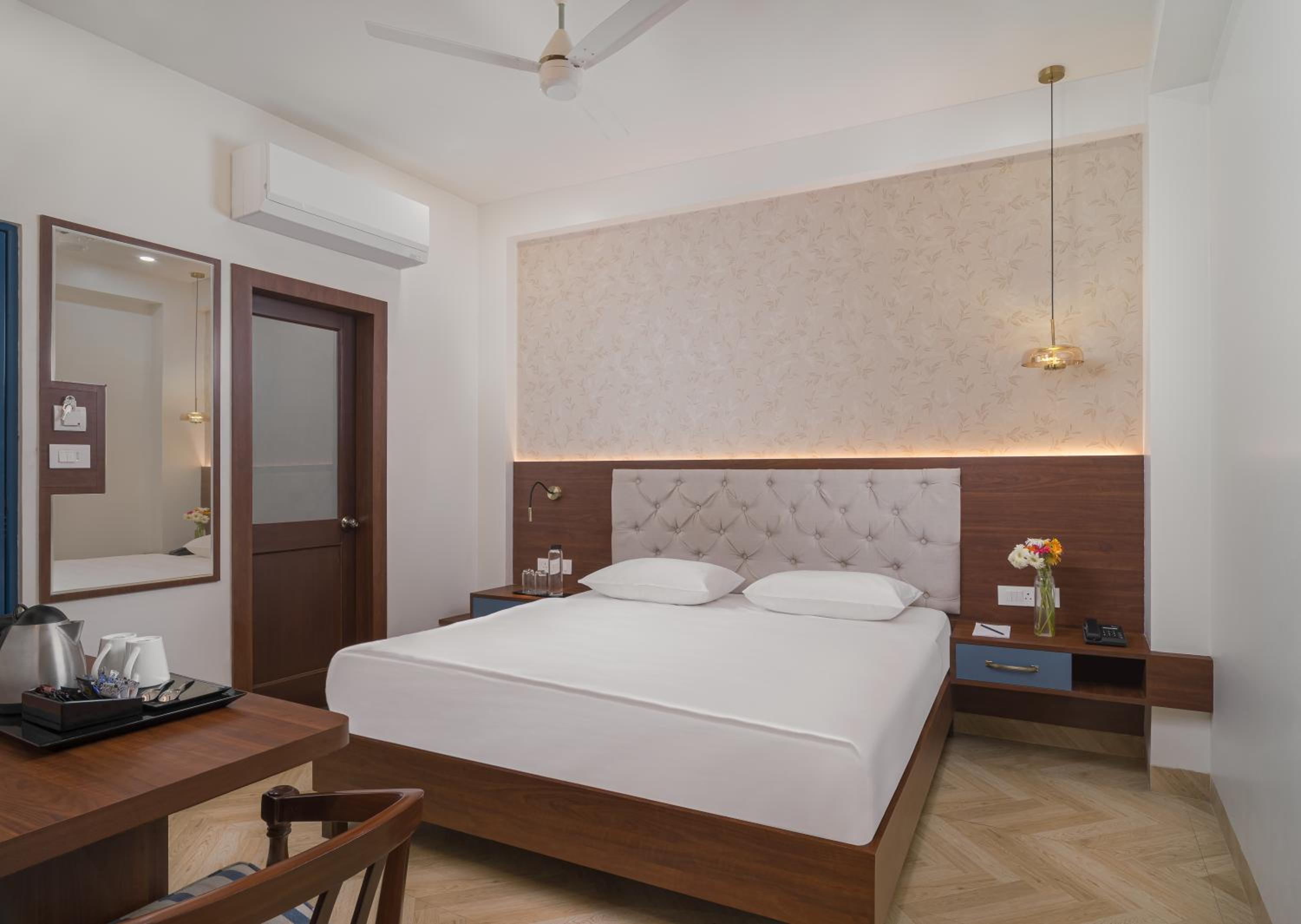 Deluxe Room - Photo 1