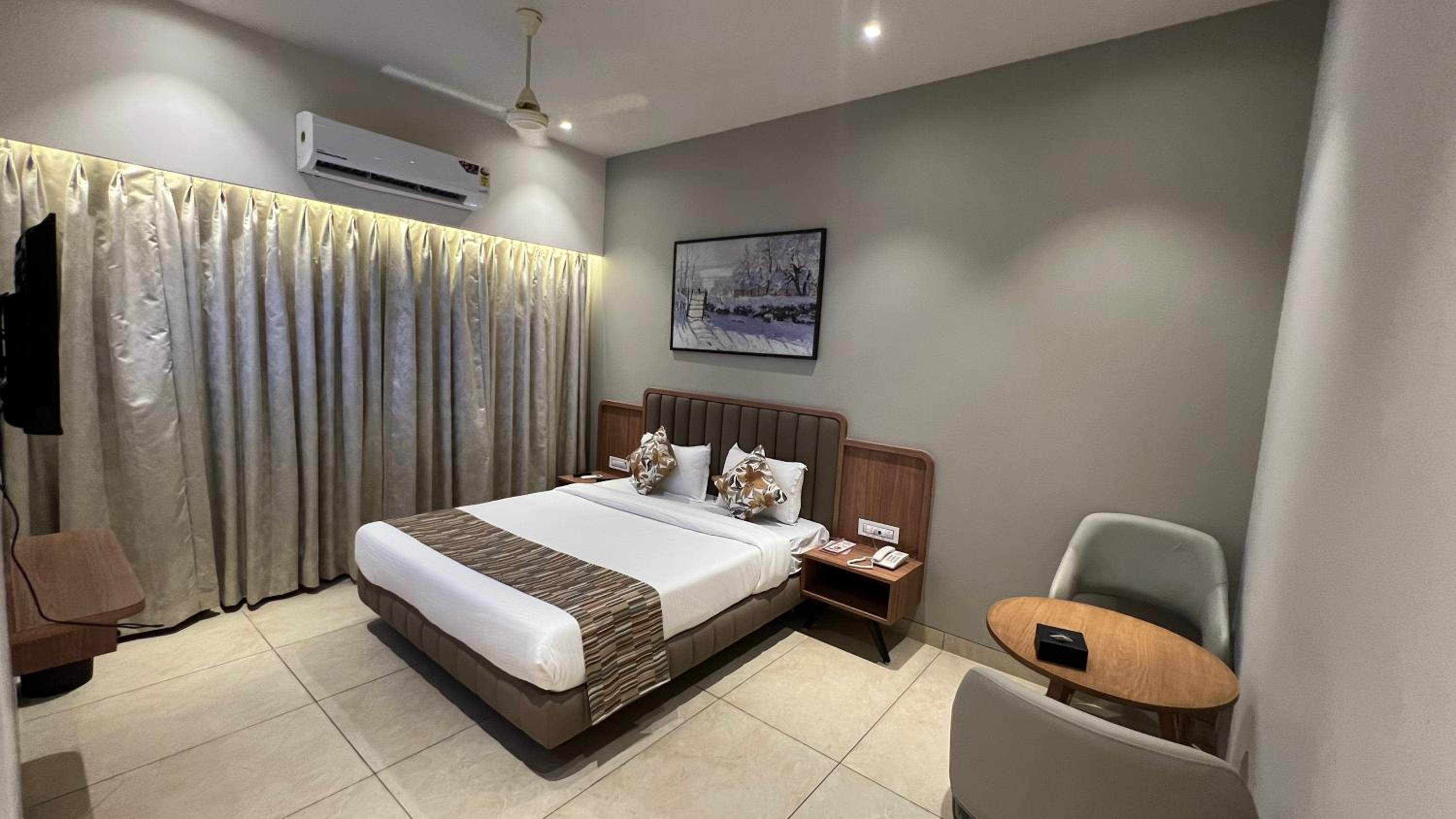 Standard Double Room - Photo 4