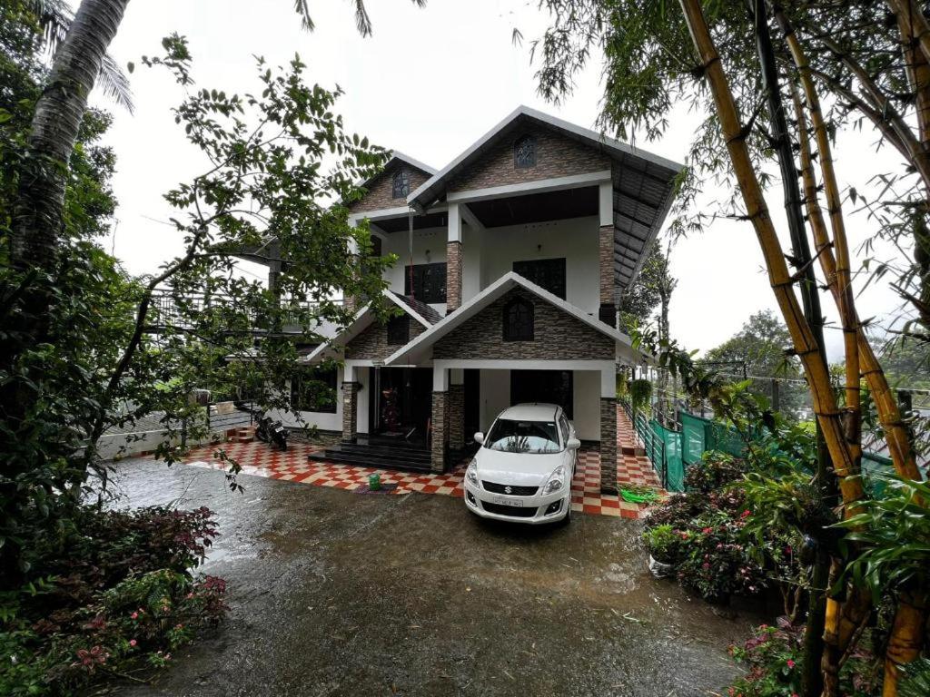 Three-Bedroom Home photo 2