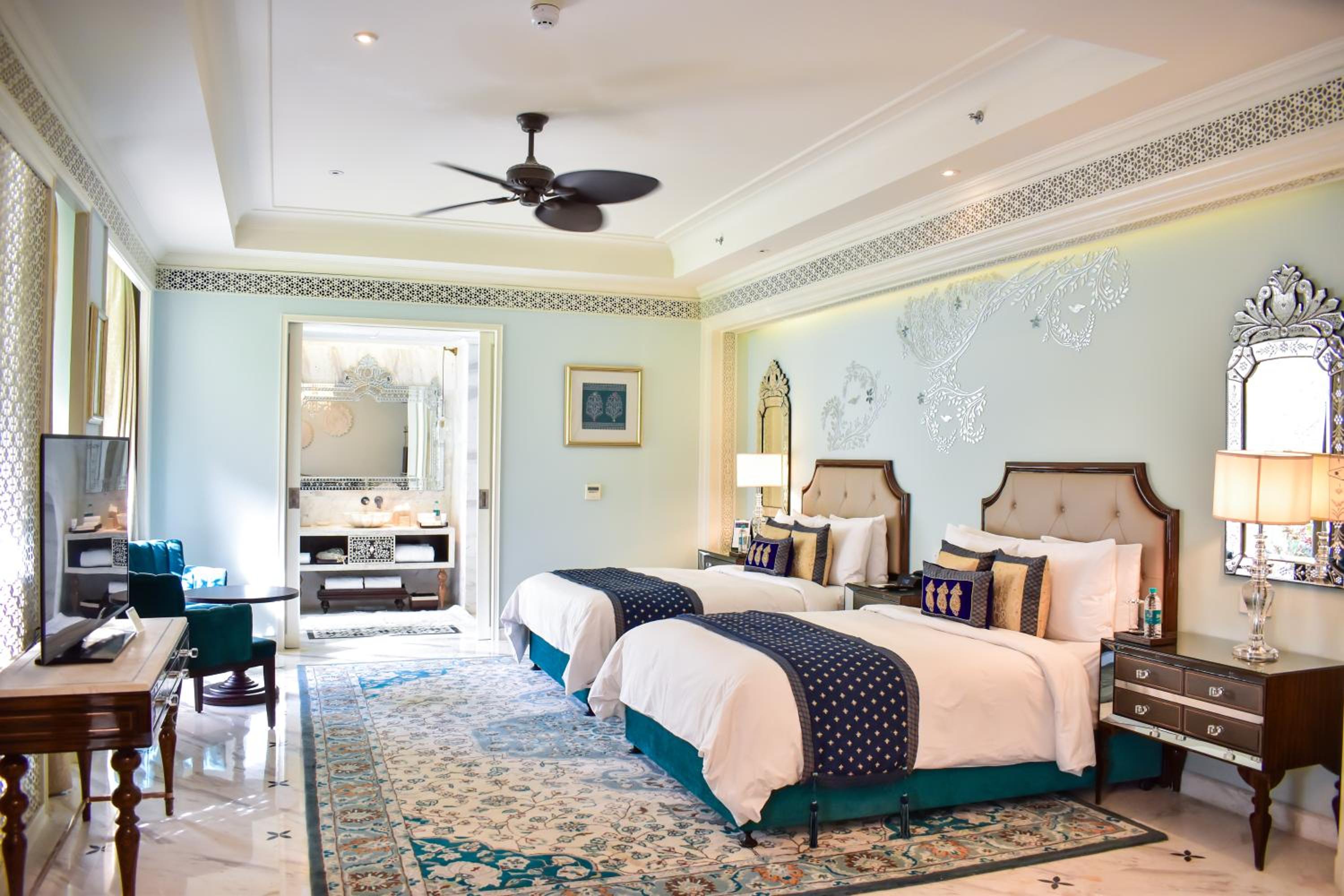 Grand Villa Twin