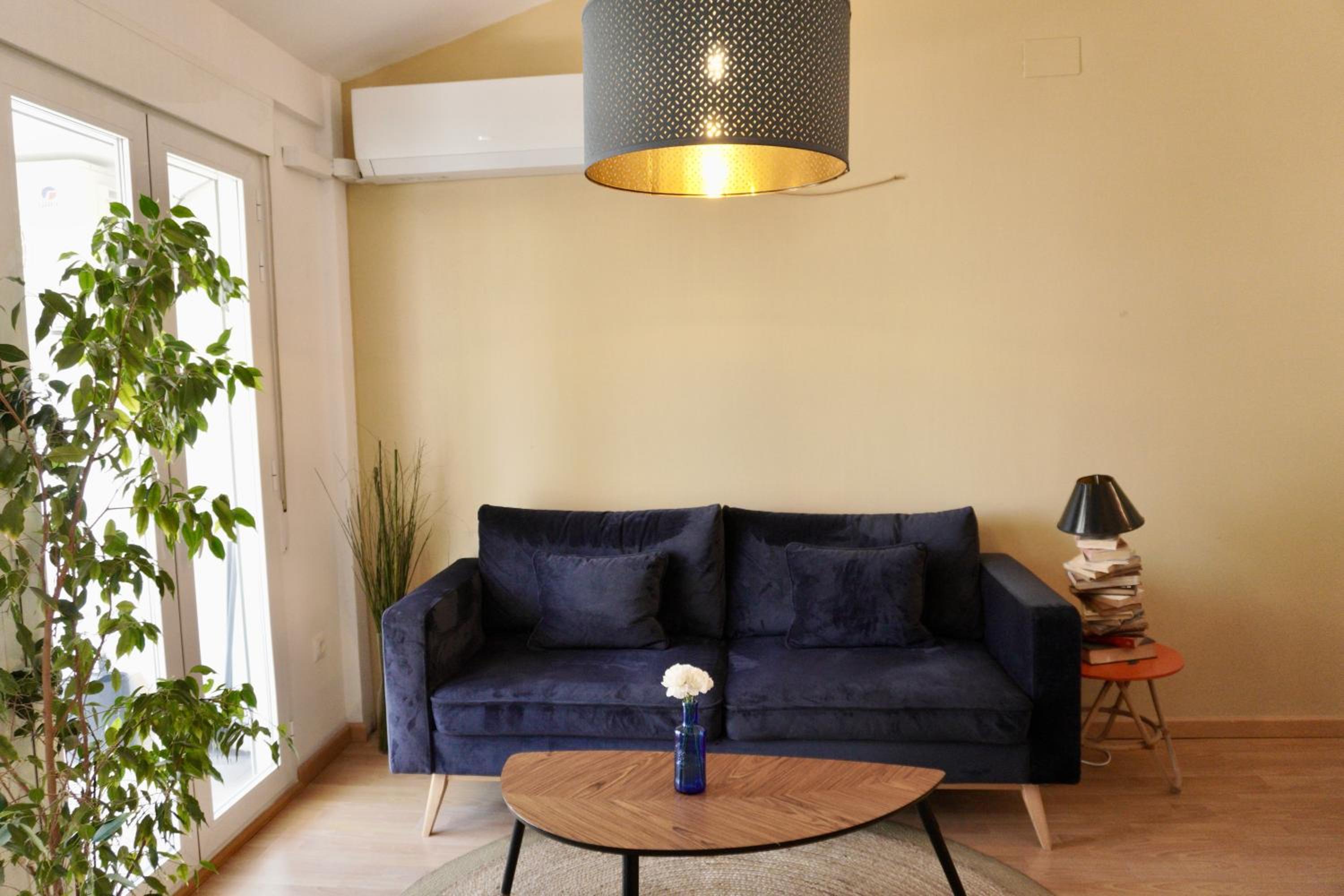 Apartamento con Balcón