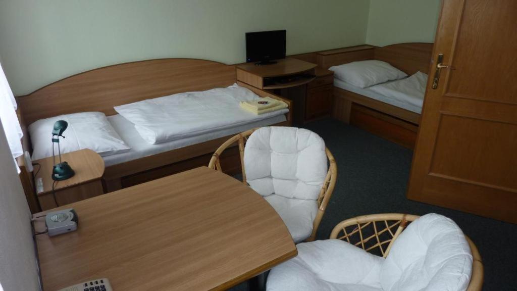 Twin Room with View - Photo 1