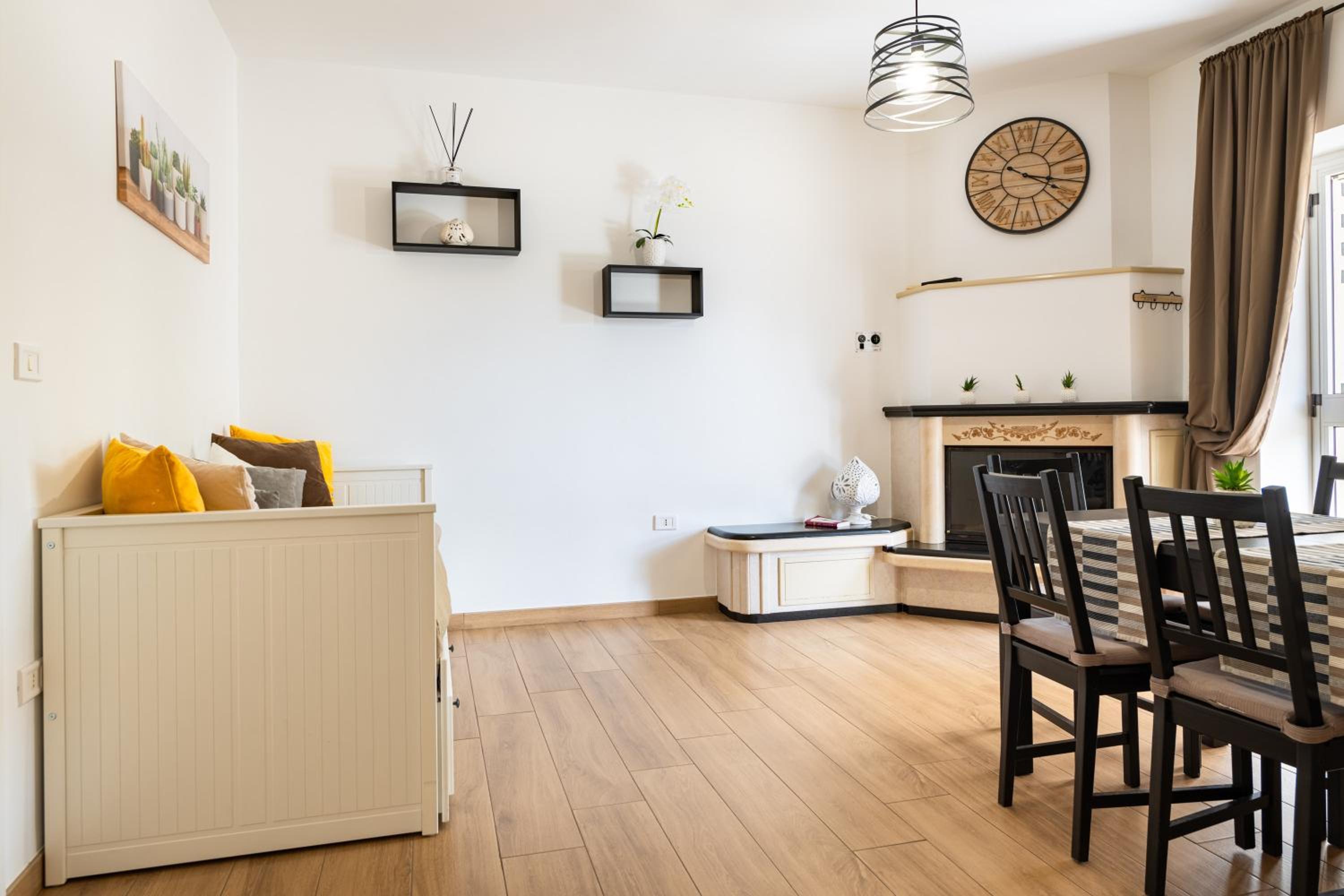 Two-Bedroom Deluxe Apartment with Garden View