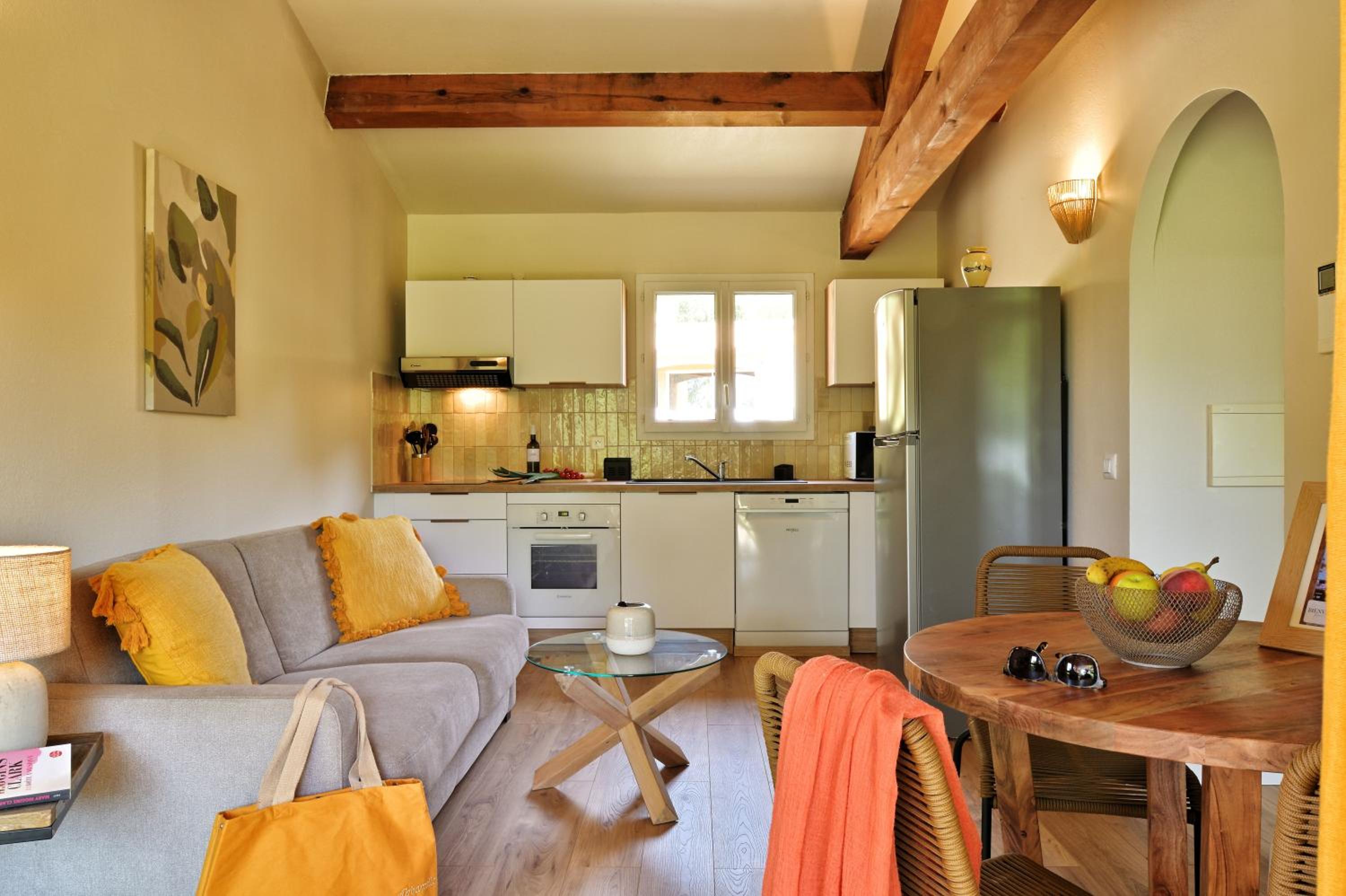 One-Bedroom Mini Villa