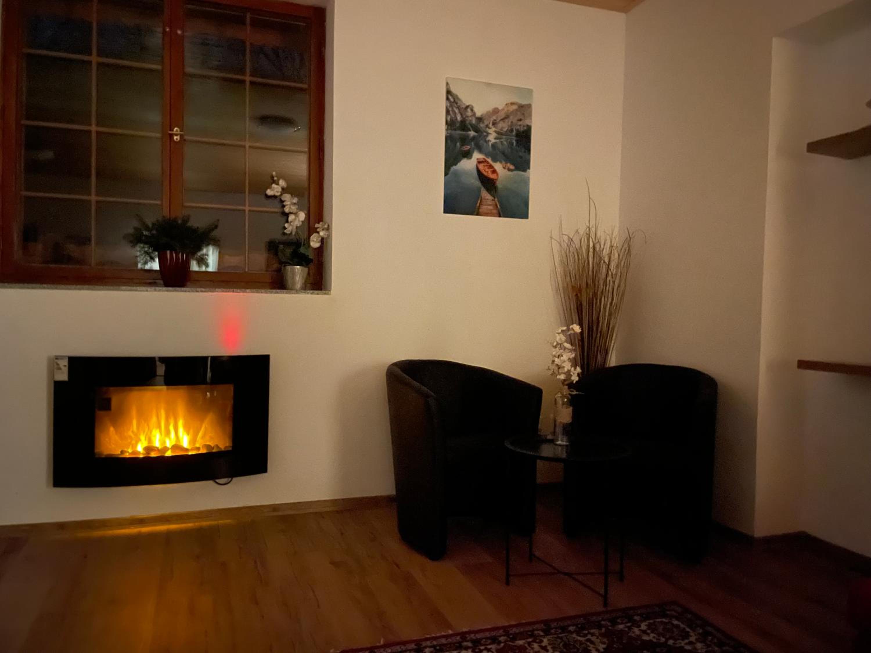Apartment with Mountain View photo 1